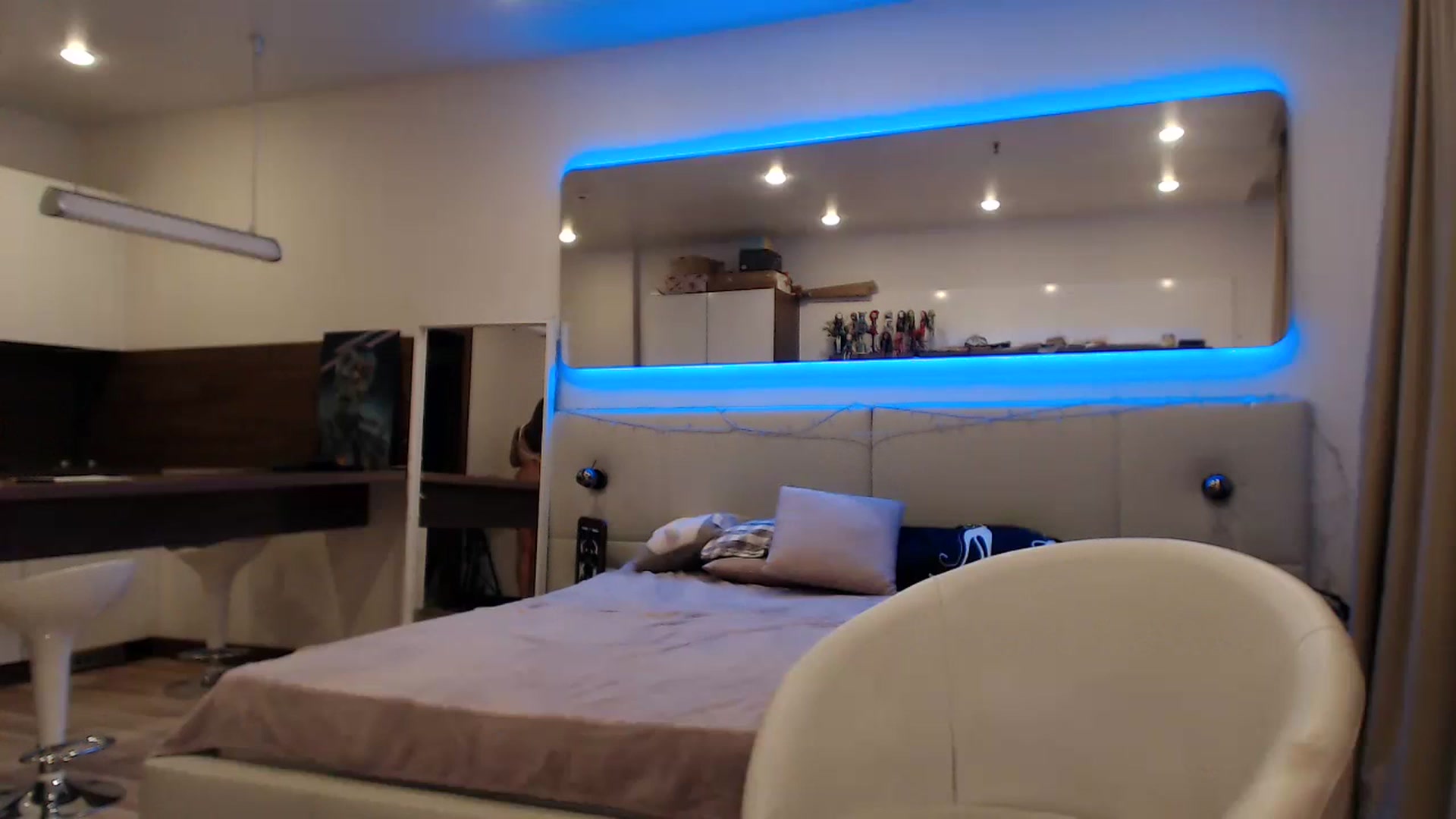 Gallery image thumbnail from Aby_Frost's myfreecams stream on, 09/10/2023, 17:25 image 20 of 20