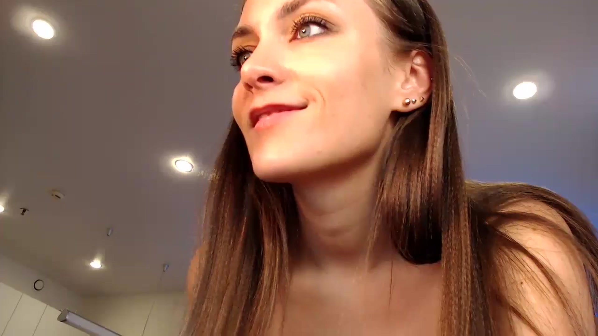 Gallery image thumbnail from Aby_Frost's myfreecams stream on, 08/26/2024, 03:33 image 10 of 20