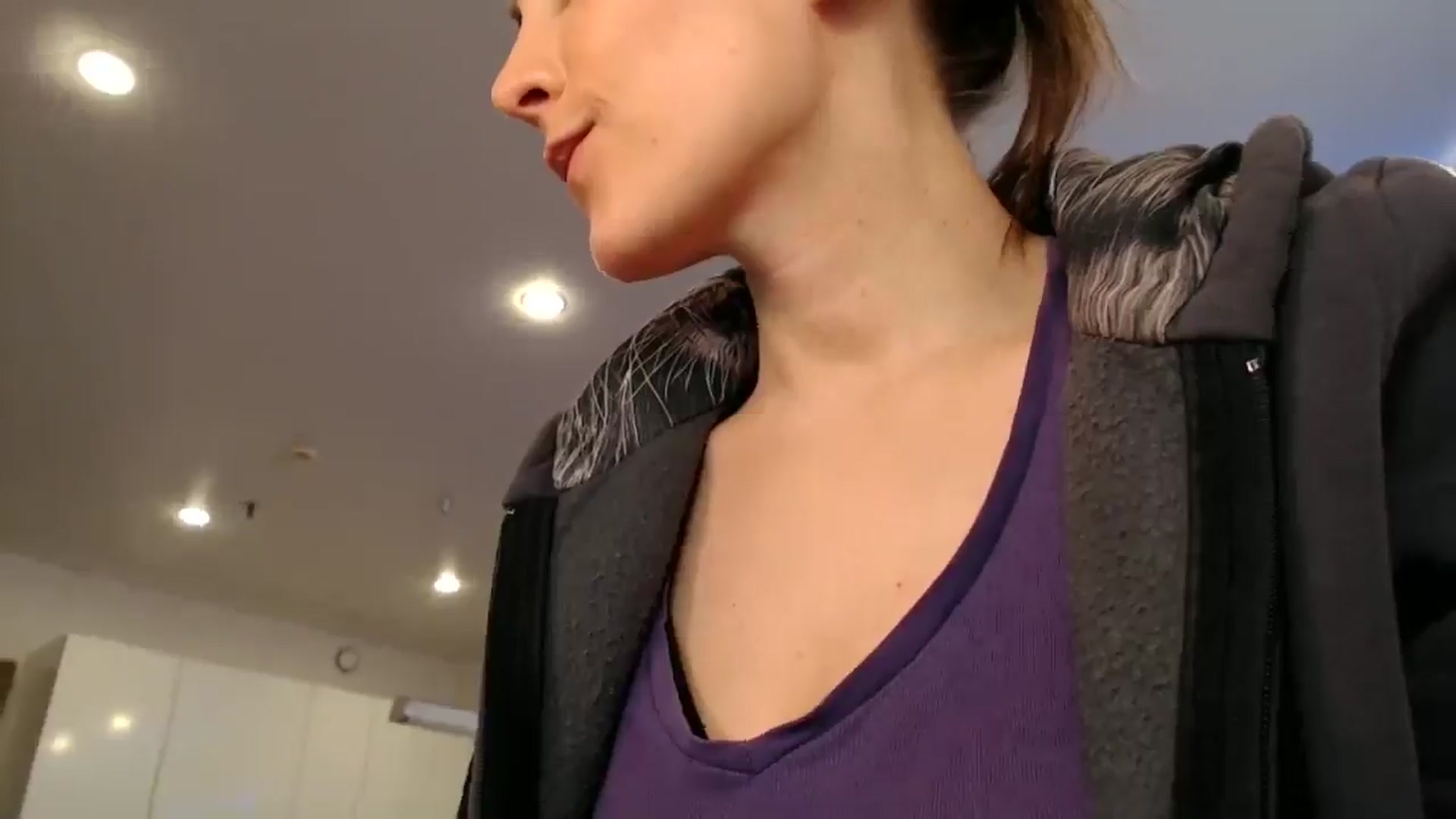 Gallery image thumbnail from Aby_Frost's myfreecams stream on, 03/08/2025, 10:01 image 19 of 20