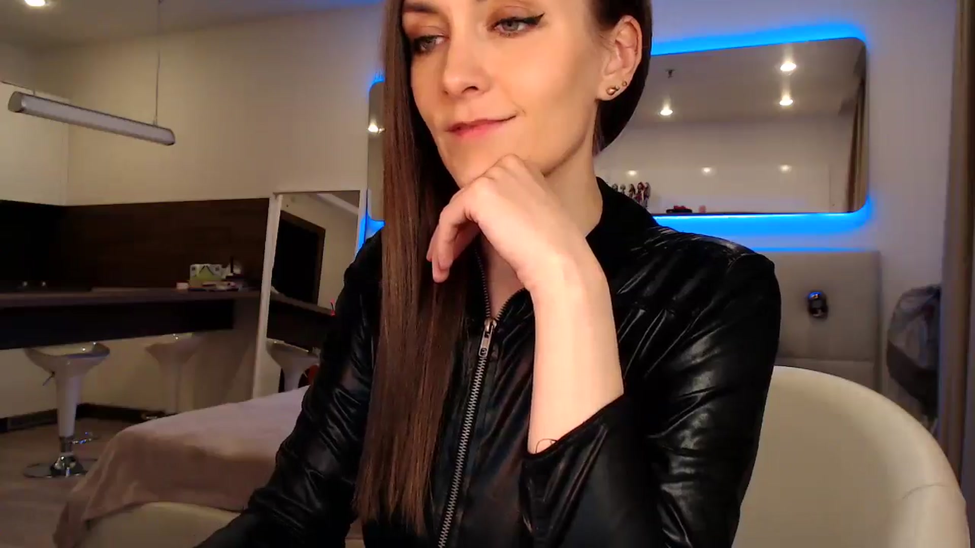 Gallery image thumbnail from Aby_Frost's myfreecams stream on, 03/30/2025, 23:16 image 9 of 20