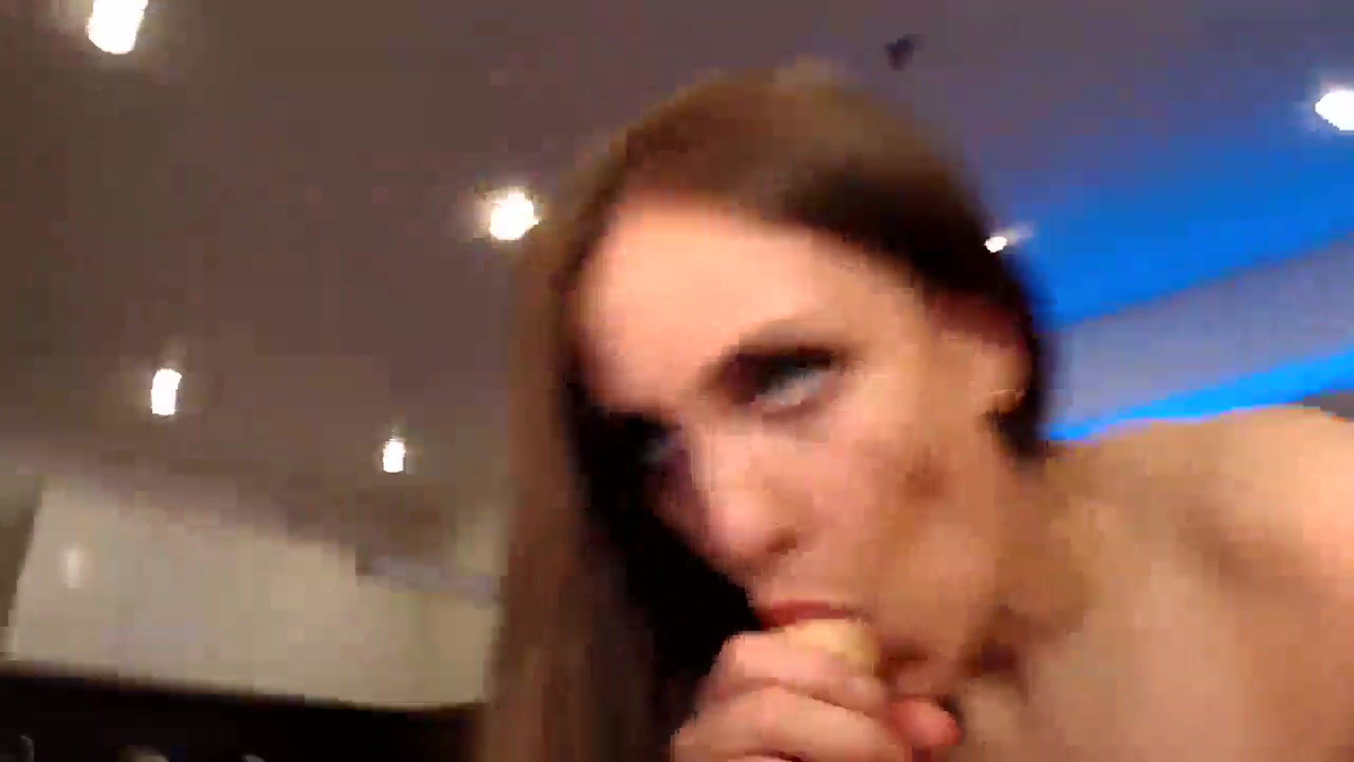 Gallery image thumbnail from Aby_Frost's myfreecams stream on, 05/29/2025, 22:06 image 15 of 20