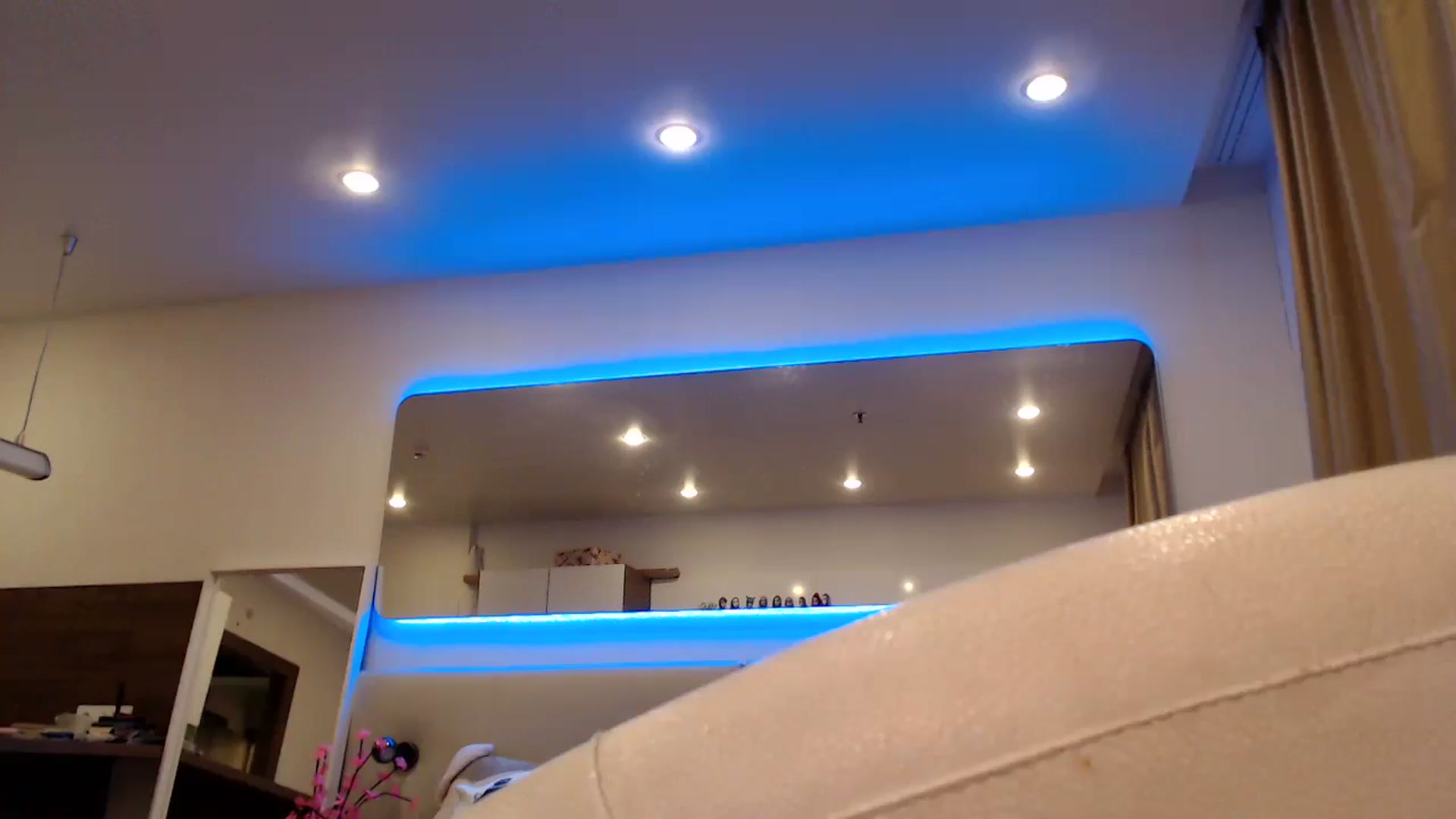 Gallery image thumbnail from Aby_Frost's myfreecams stream on, 05/31/2025, 23:35 image 7 of 20