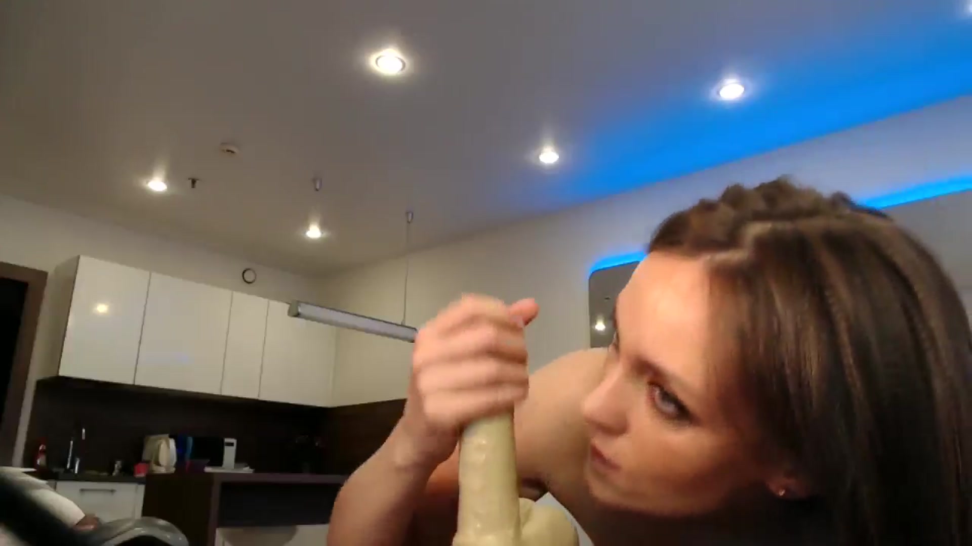 Gallery image thumbnail from Aby_Frost's myfreecams stream on, 06/05/2025, 16:18 image 13 of 20