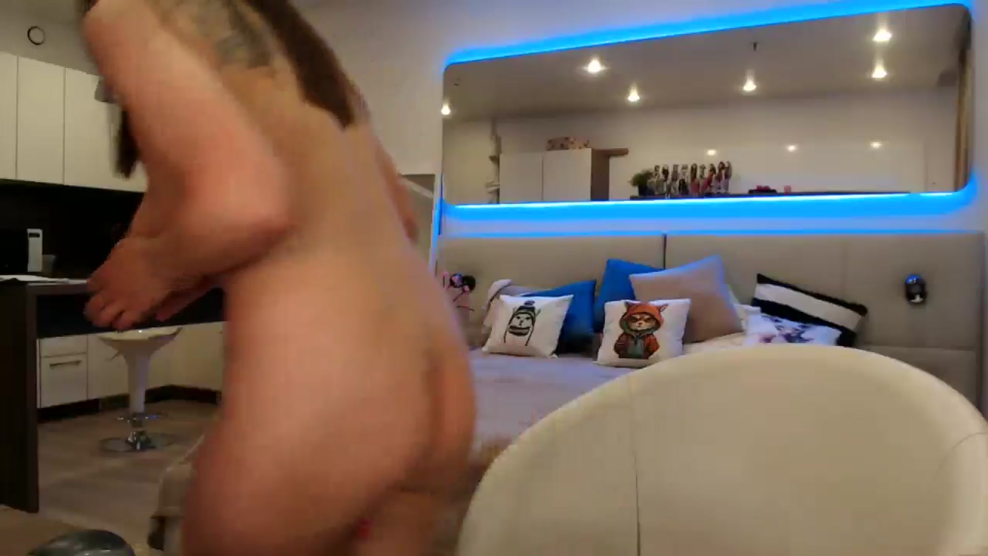 Gallery image thumbnail from Aby_Frost's myfreecams stream on, 06/08/2025, 23:49 image 6 of 20