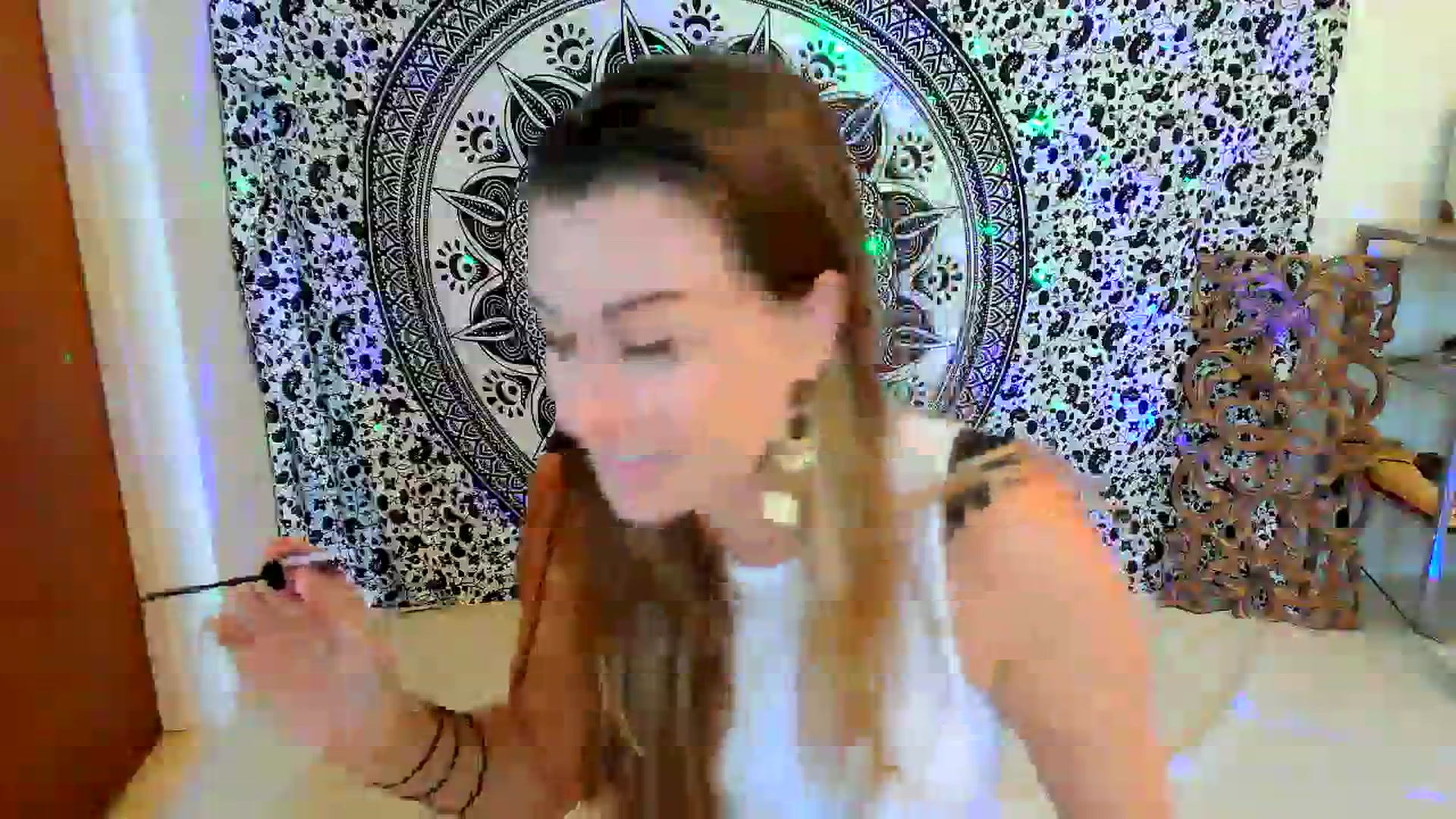 Gallery image thumbnail from AcaciaOracle's myfreecams stream on, 08/24/2023, 22:55 image 9 of 20