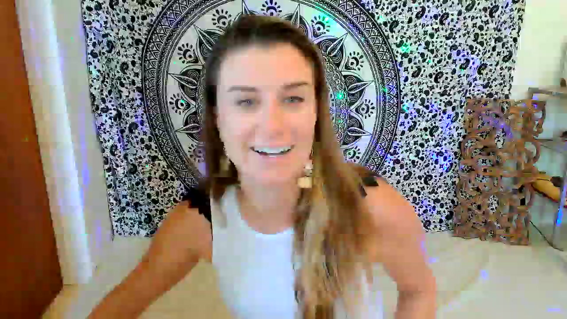 Gallery image thumbnail from AcaciaOracle's myfreecams stream on, 08/24/2023, 22:55 image 5 of 20