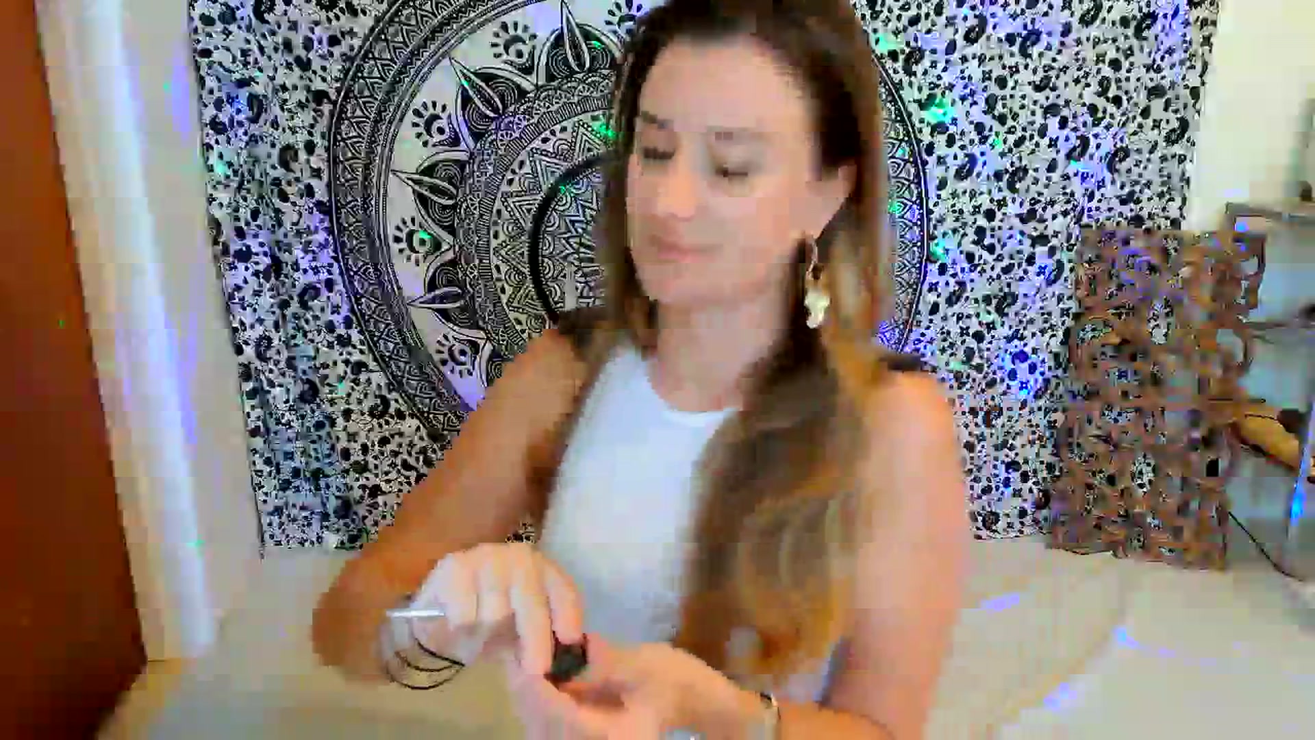 Gallery image thumbnail from AcaciaOracle's myfreecams stream on, 08/24/2023, 22:55 image 7 of 20
