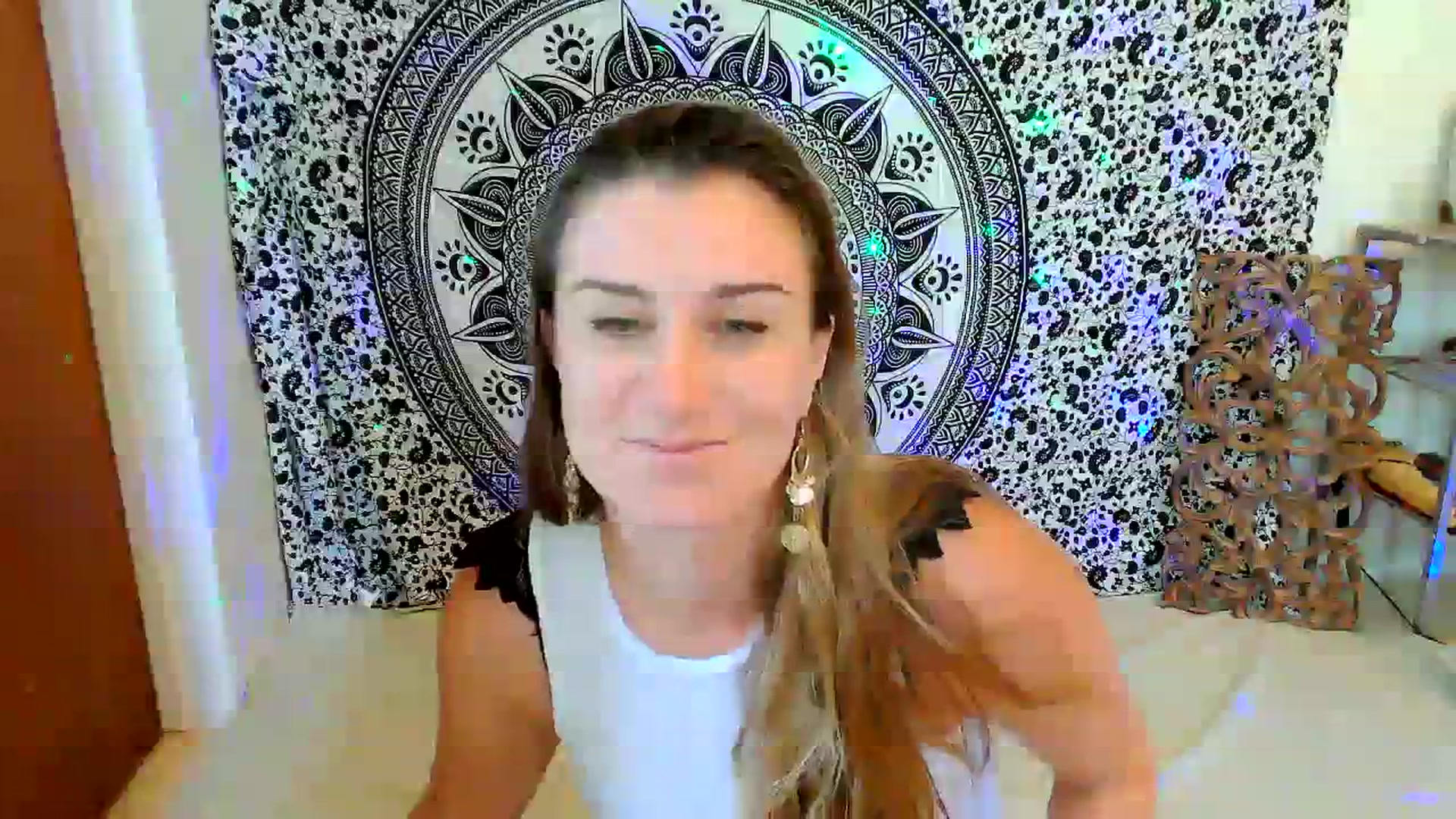 Gallery image thumbnail from AcaciaOracle's myfreecams stream on, 08/24/2023, 22:55 image 4 of 20