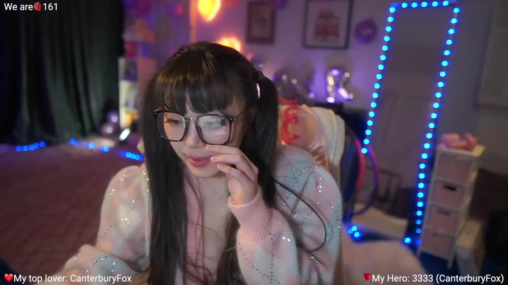 Gallery image thumbnail from AcaiBerry's myfreecams stream on, 02/04/2023, 08:34 image 15 of 20
