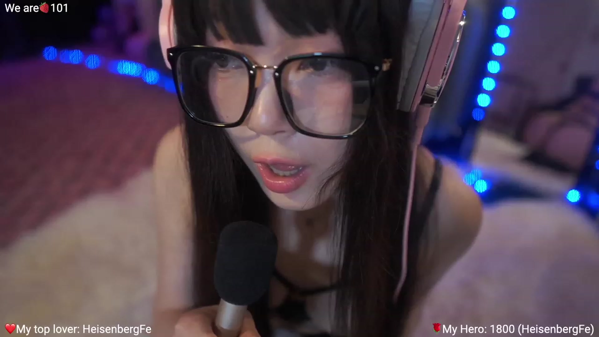Gallery image thumbnail from AcaiBerry's myfreecams stream on, 02/05/2023, 08:26 image 13 of 20