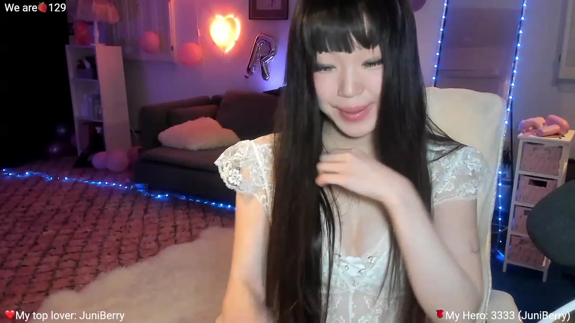 Gallery image thumbnail from AcaiBerry's myfreecams stream on, 02/09/2023, 07:42 image 9 of 20
