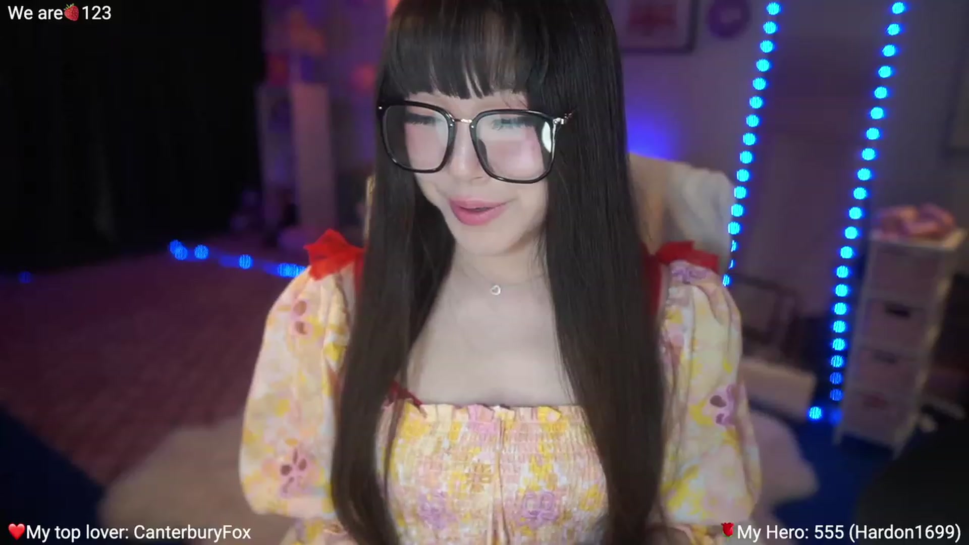 Gallery image thumbnail from AcaiBerry's myfreecams stream on, 02/11/2023, 06:18 image 11 of 20