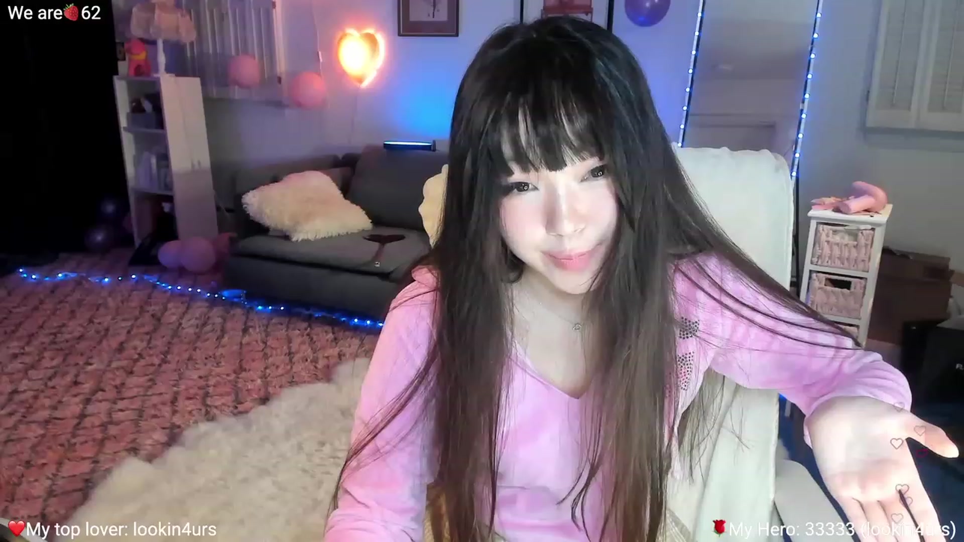 Gallery image thumbnail from AcaiBerry's myfreecams stream on, 02/16/2023, 08:03 image 10 of 20