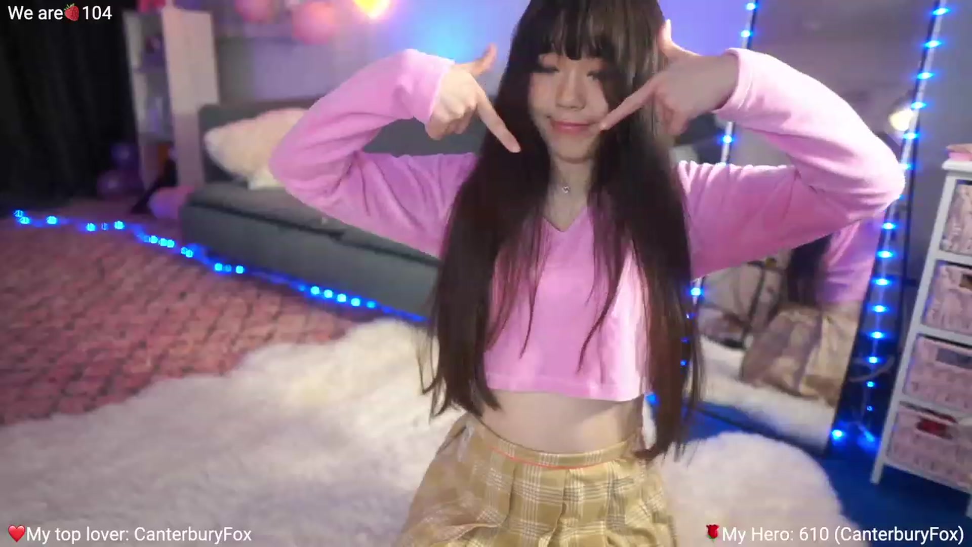 Gallery image thumbnail from AcaiBerry's myfreecams stream on, 02/16/2023, 08:03 image 7 of 20