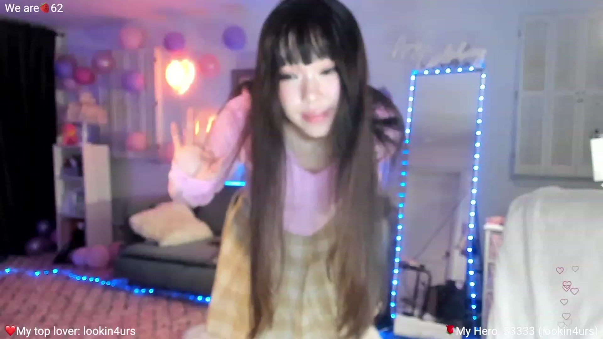Gallery image thumbnail from AcaiBerry's myfreecams stream on, 02/16/2023, 08:03 image 11 of 20
