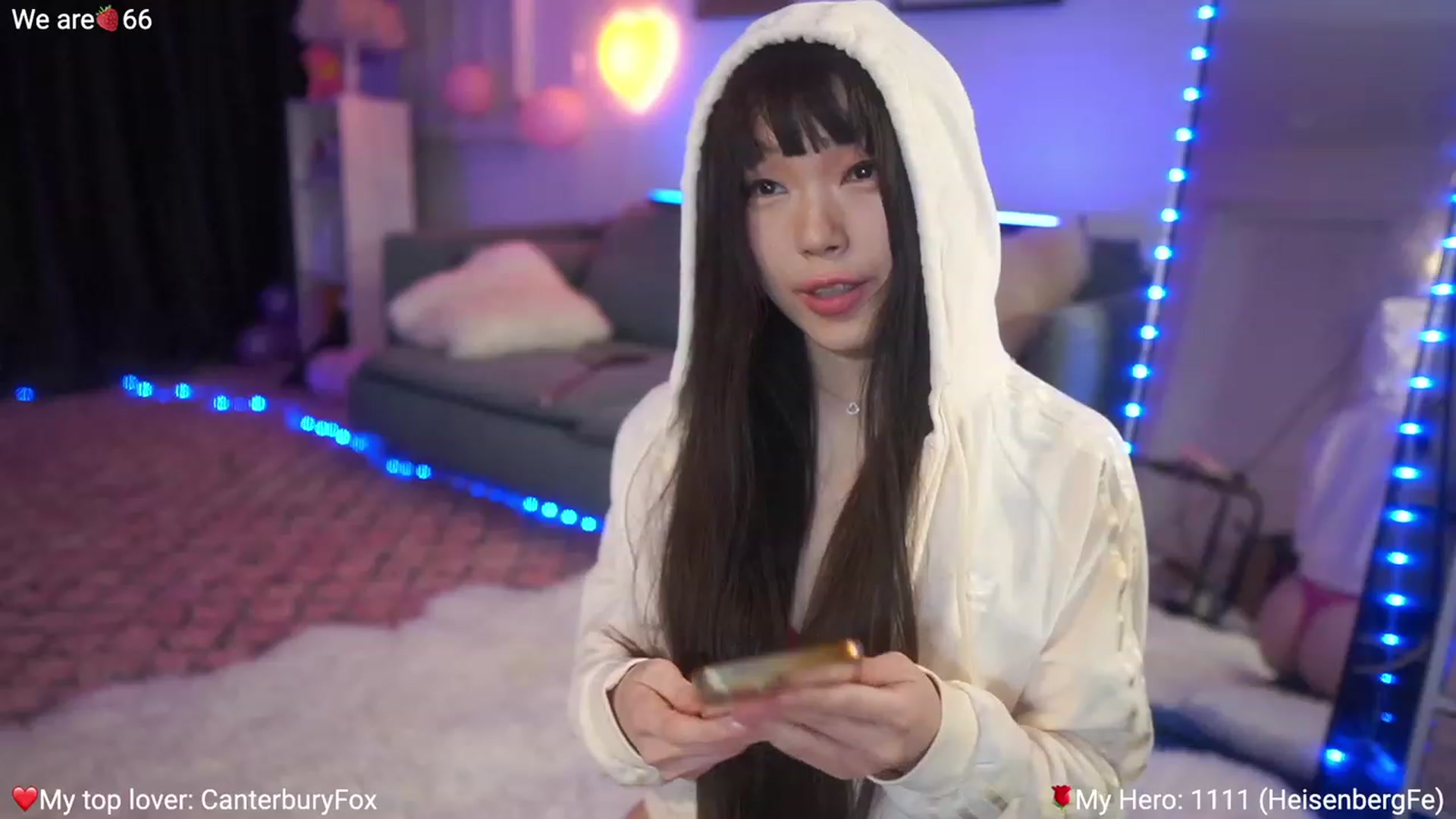 Gallery image thumbnail from AcaiBerry's myfreecams stream on, 02/18/2023, 06:30 image 15 of 20