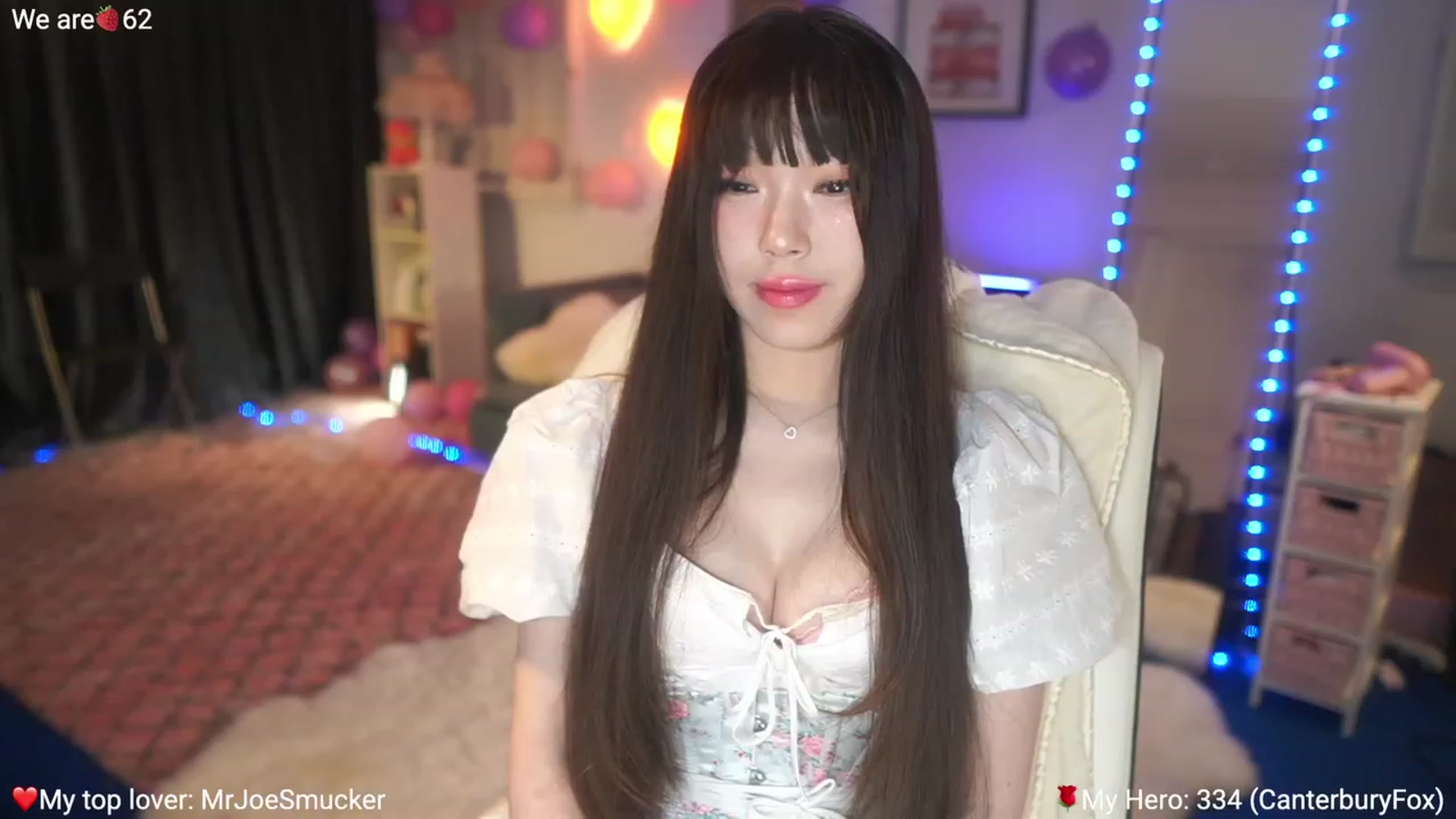 Gallery image thumbnail from AcaiBerry's myfreecams stream on, 02/19/2023, 08:52 image 9 of 20
