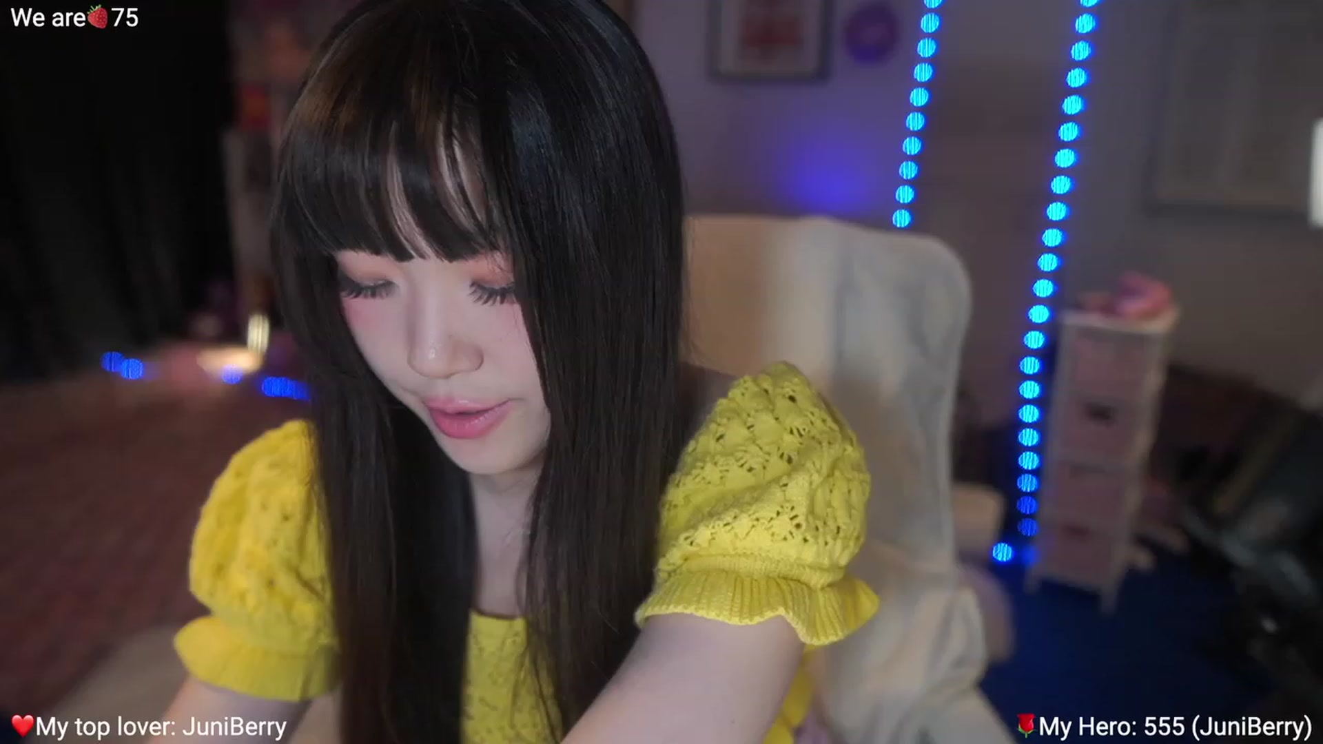 Gallery image thumbnail from AcaiBerry's myfreecams stream on, 02/23/2023, 05:05 image 18 of 20