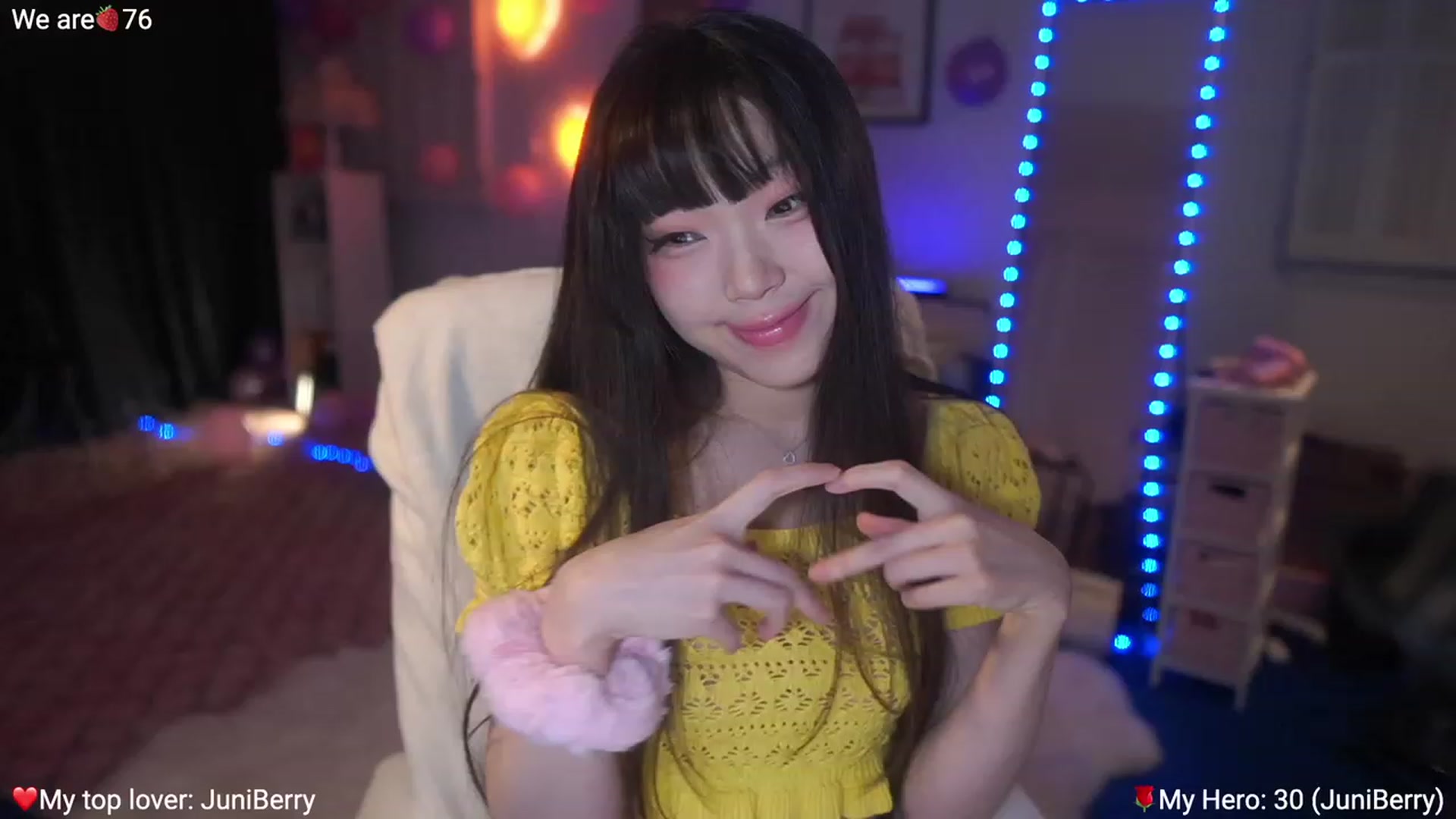 Gallery image thumbnail from AcaiBerry's myfreecams stream on, 02/23/2023, 05:05 image 2 of 20