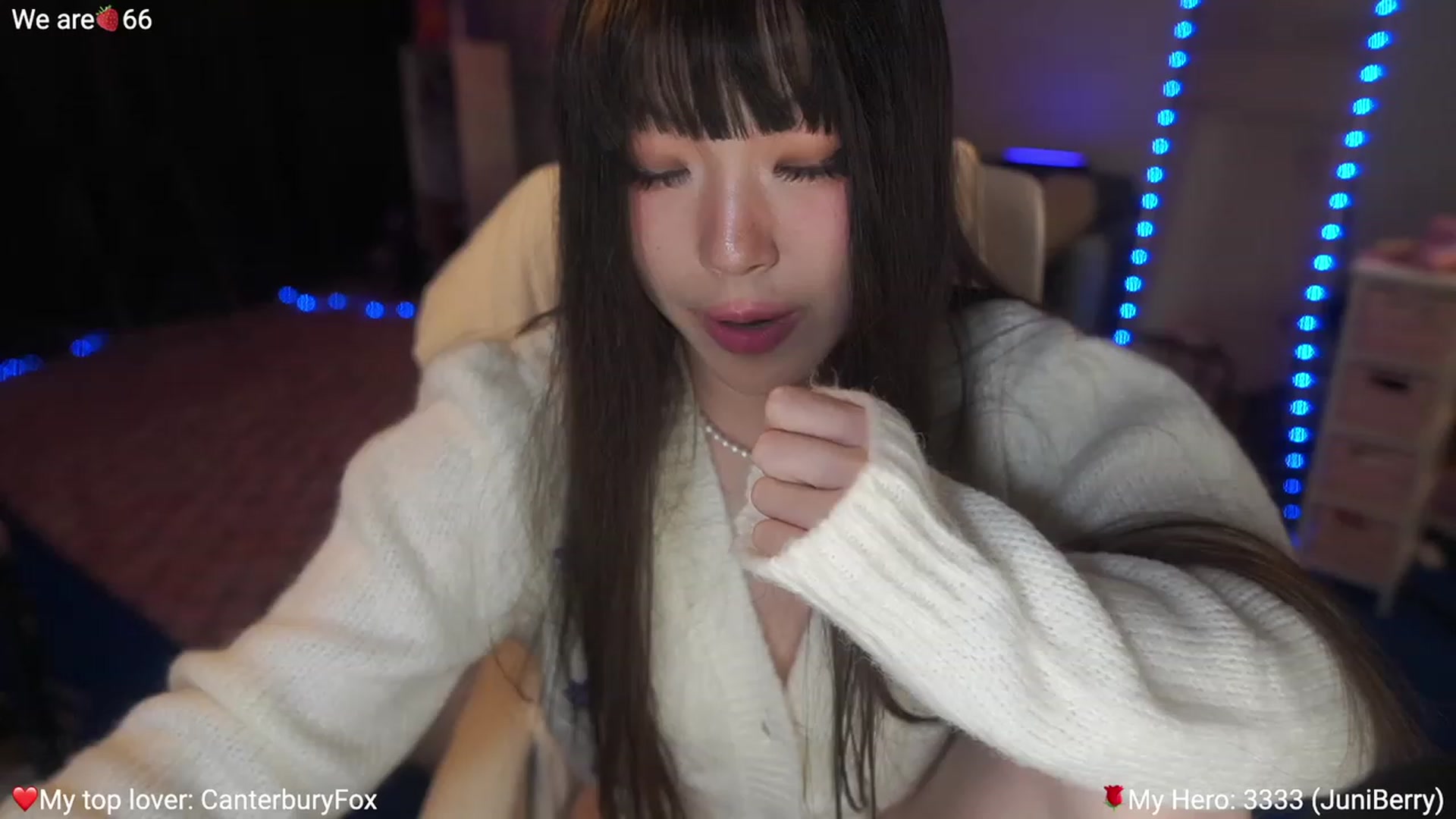 Gallery image thumbnail from AcaiBerry's myfreecams stream on, 02/25/2023, 09:02 image 19 of 20