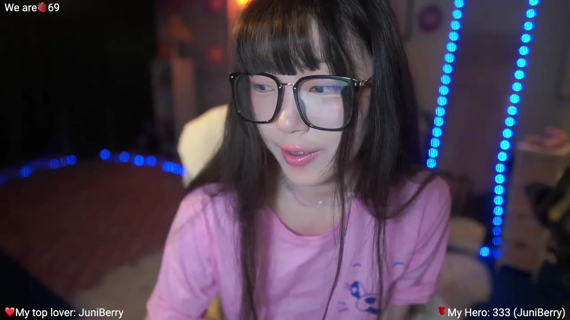 Gallery image thumbnail from AcaiBerry's myfreecams stream on, 03/01/2023, 05:24 image 4 of 20