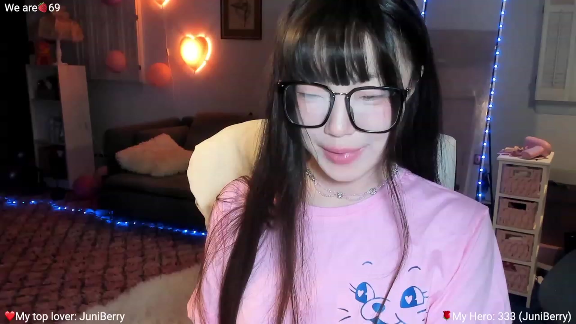 Gallery image thumbnail from AcaiBerry's myfreecams stream on, 03/01/2023, 05:24 image 5 of 20