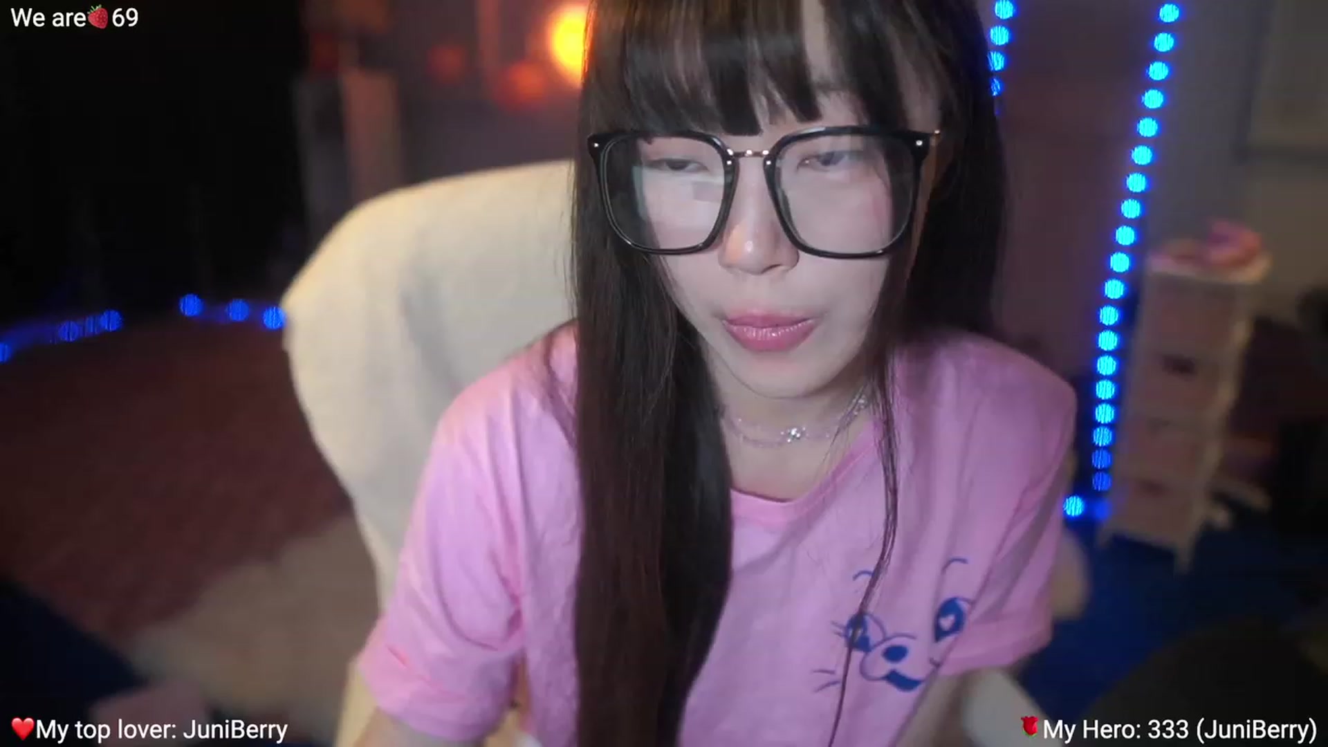 Gallery image thumbnail from AcaiBerry's myfreecams stream on, 03/01/2023, 05:24 image 19 of 20