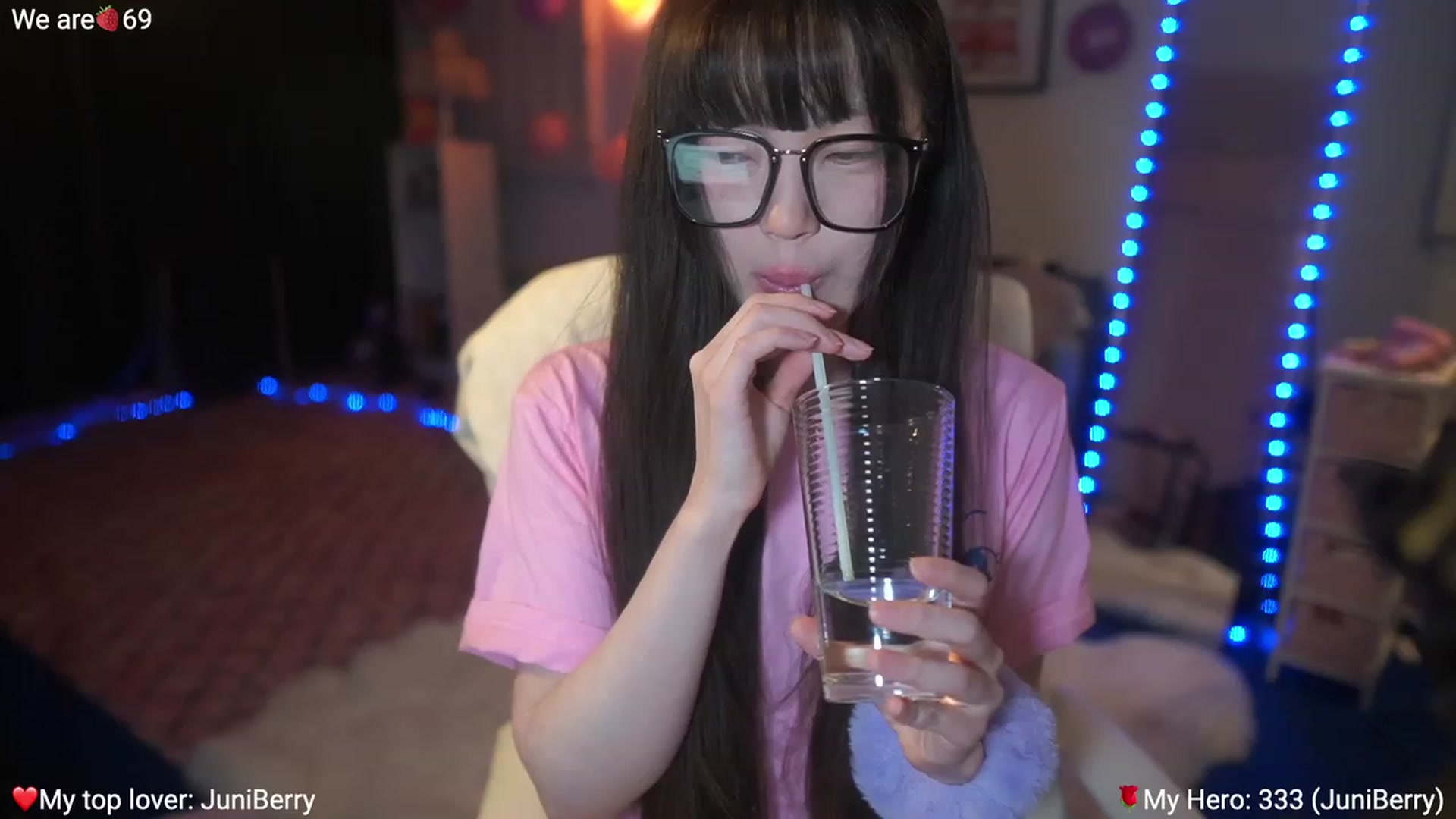Gallery image thumbnail from AcaiBerry's myfreecams stream on, 03/01/2023, 05:24 image 8 of 20