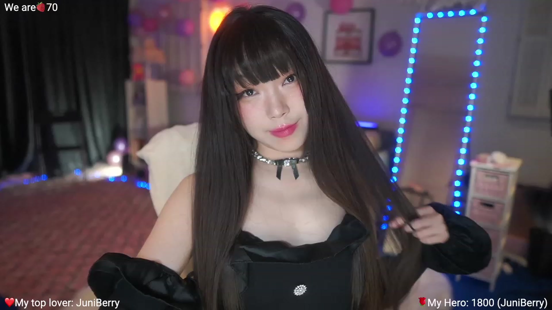 Gallery image thumbnail from AcaiBerry's myfreecams stream on, 03/02/2023, 05:03 image 14 of 20