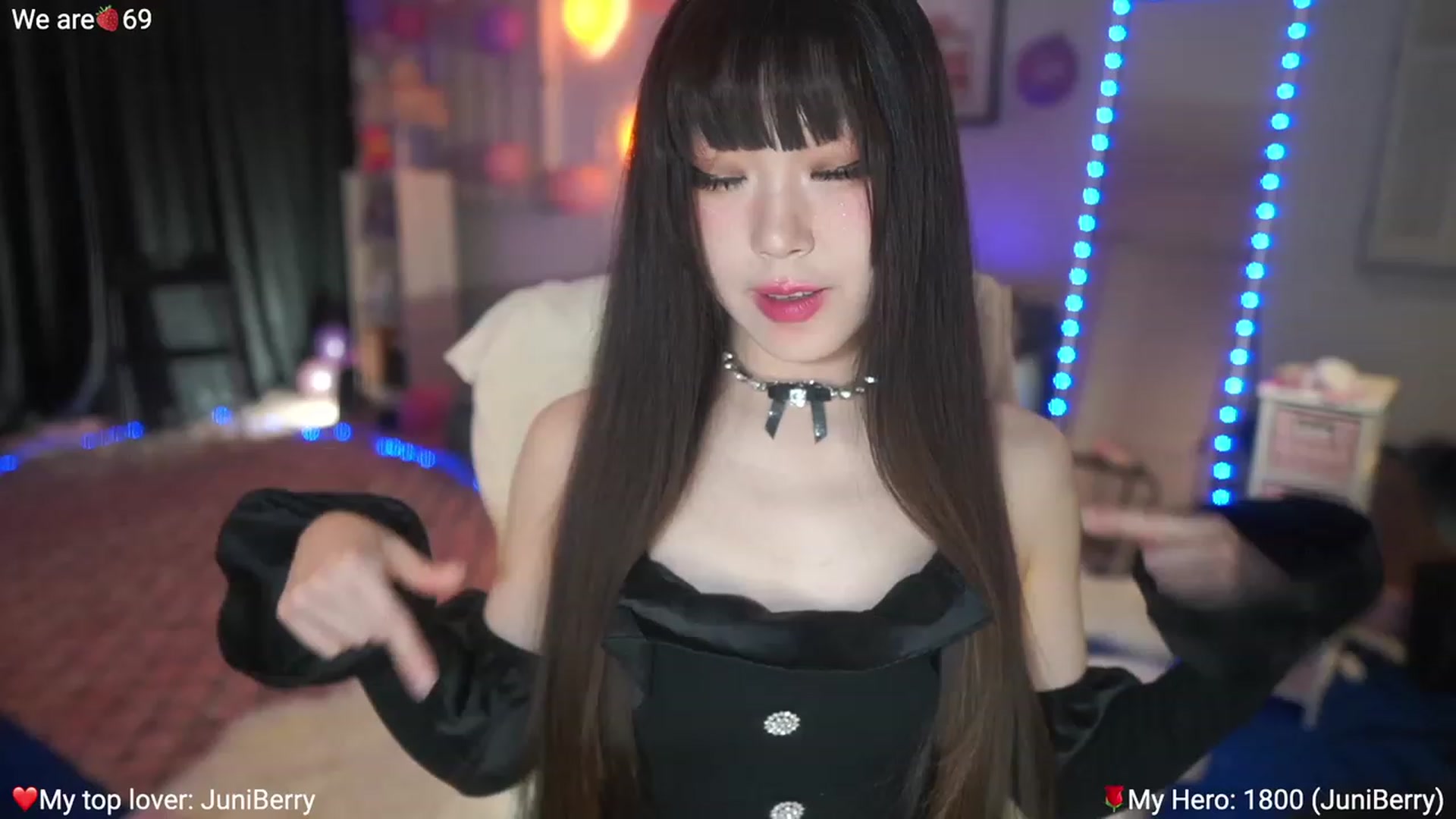 Gallery image thumbnail from AcaiBerry's myfreecams stream on, 03/02/2023, 05:03 image 17 of 20