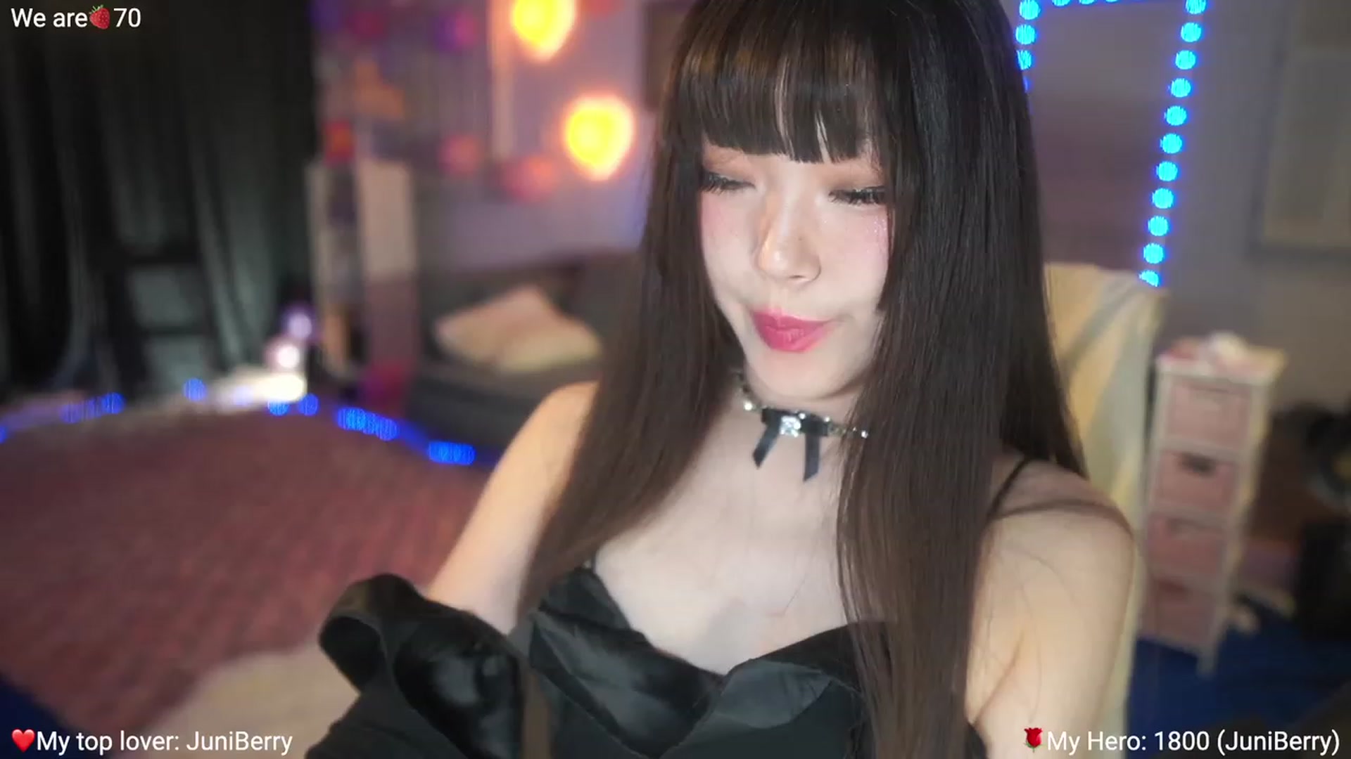 Gallery image thumbnail from AcaiBerry's myfreecams stream on, 03/02/2023, 06:01 image 2 of 20