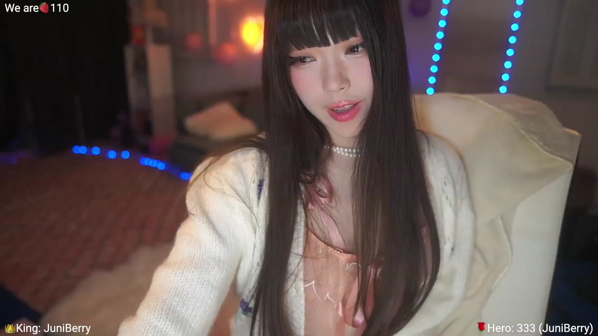 Gallery image thumbnail from AcaiBerry's myfreecams stream on, 03/09/2023, 06:15 image 6 of 20