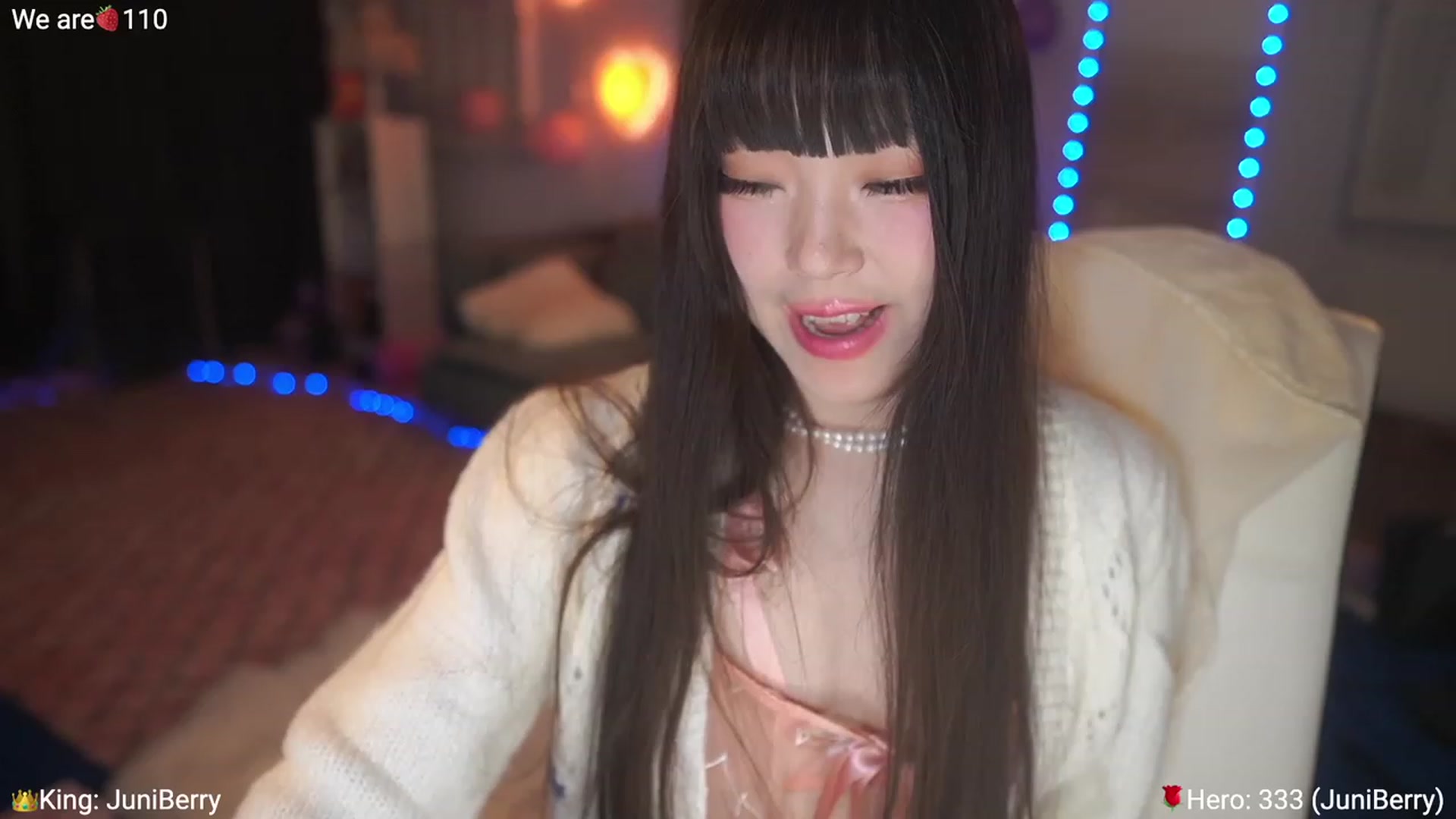 Gallery image thumbnail from AcaiBerry's myfreecams stream on, 03/09/2023, 06:15 image 7 of 20