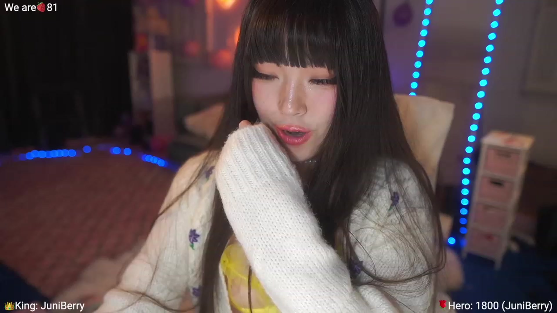 Gallery image thumbnail from AcaiBerry's myfreecams stream on, 03/12/2023, 08:02 image 19 of 20