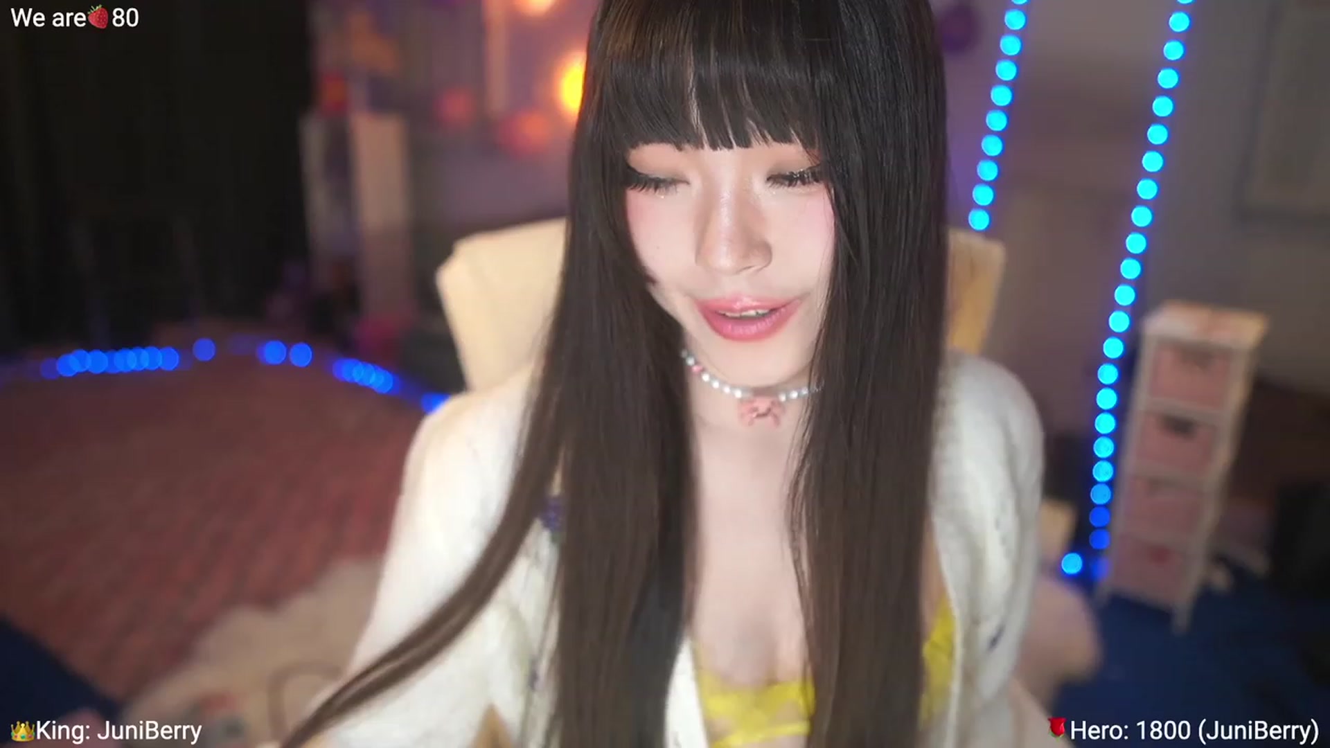 Gallery image thumbnail from AcaiBerry's myfreecams stream on, 03/12/2023, 08:22 image 4 of 20