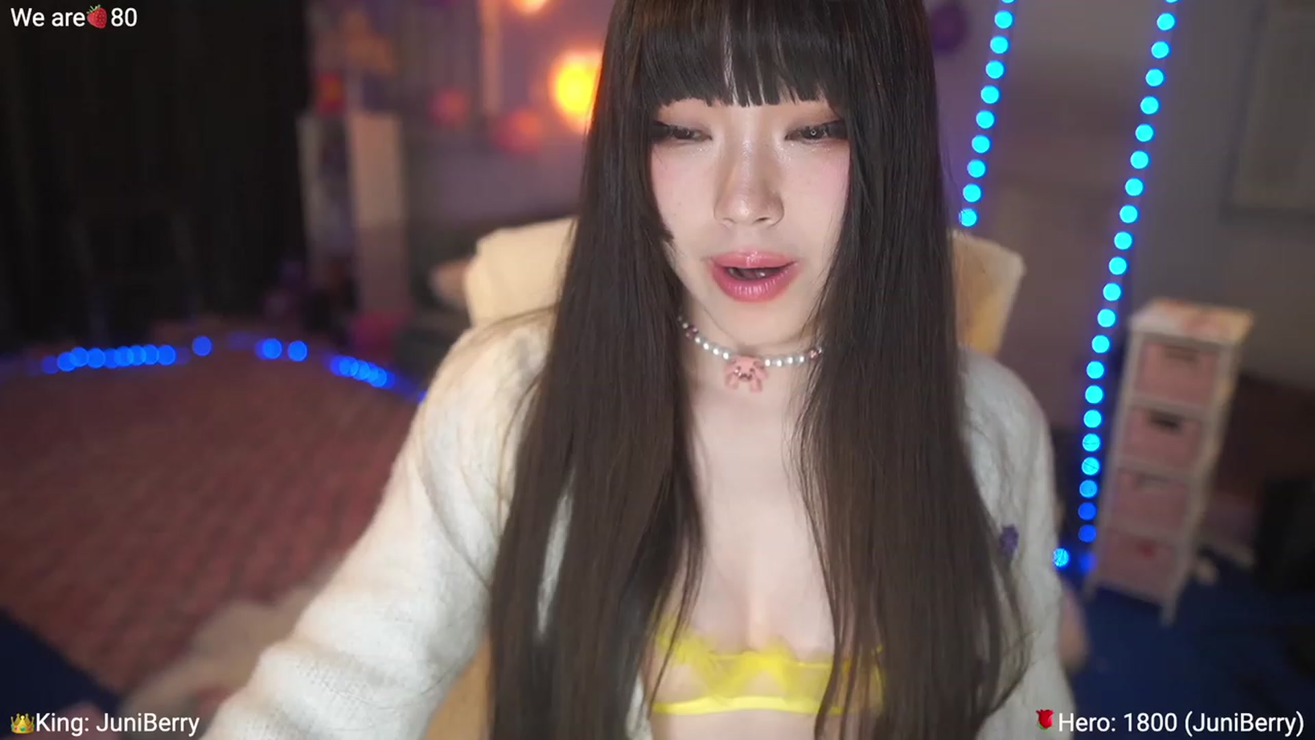 Gallery image thumbnail from AcaiBerry's myfreecams stream on, 03/12/2023, 08:22 image 16 of 20