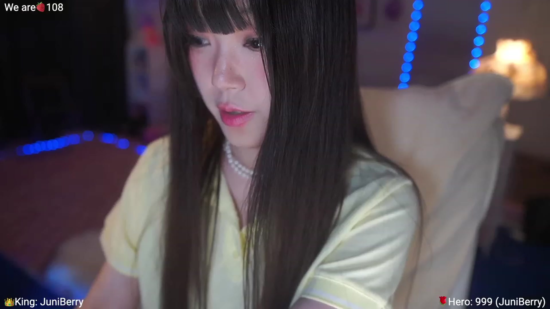 Gallery image thumbnail from AcaiBerry's myfreecams stream on, 03/16/2023, 06:09 image 11 of 20