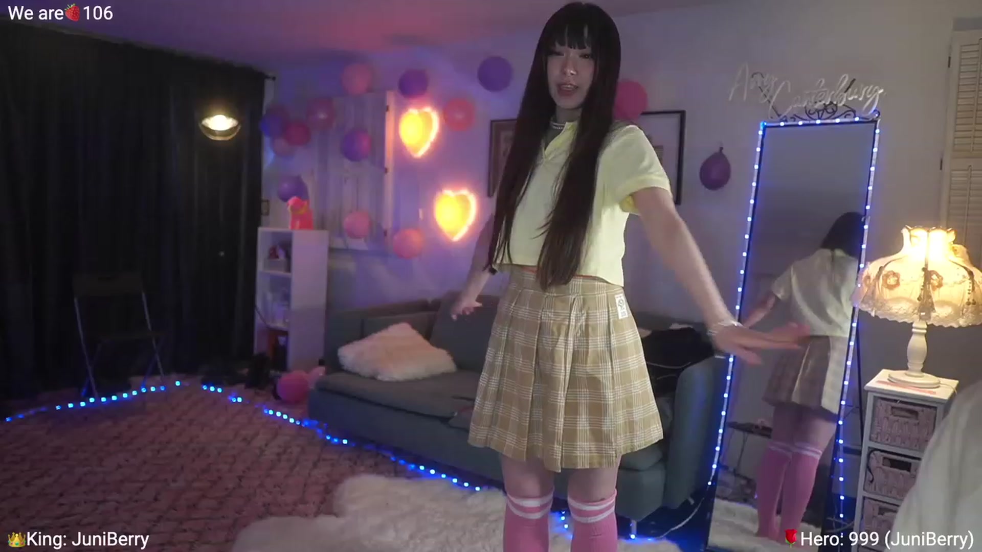 Gallery image thumbnail from AcaiBerry's myfreecams stream on, 03/16/2023, 06:09 image 17 of 20