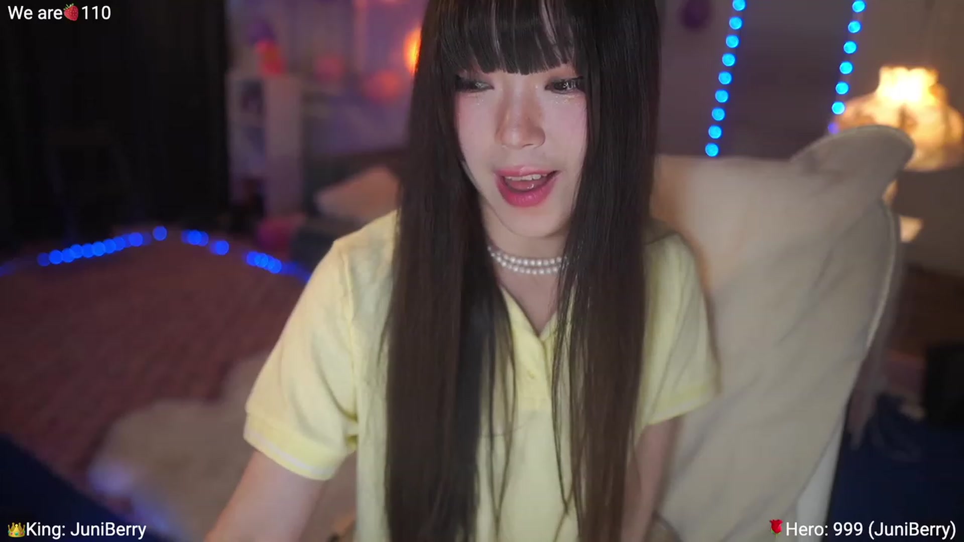 Gallery image thumbnail from AcaiBerry's myfreecams stream on, 03/16/2023, 06:09 image 10 of 20