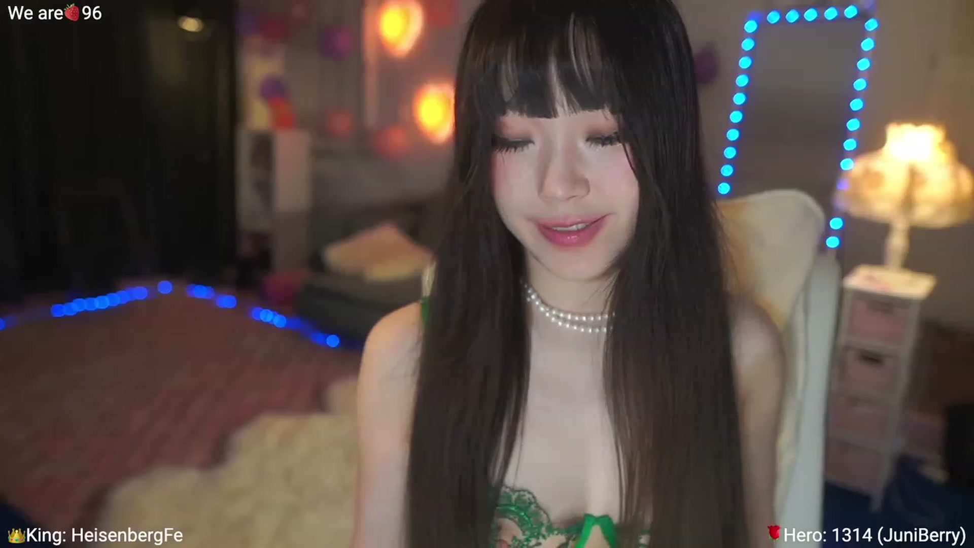 Gallery image thumbnail from AcaiBerry's myfreecams stream on, 03/18/2023, 08:47 image 12 of 20