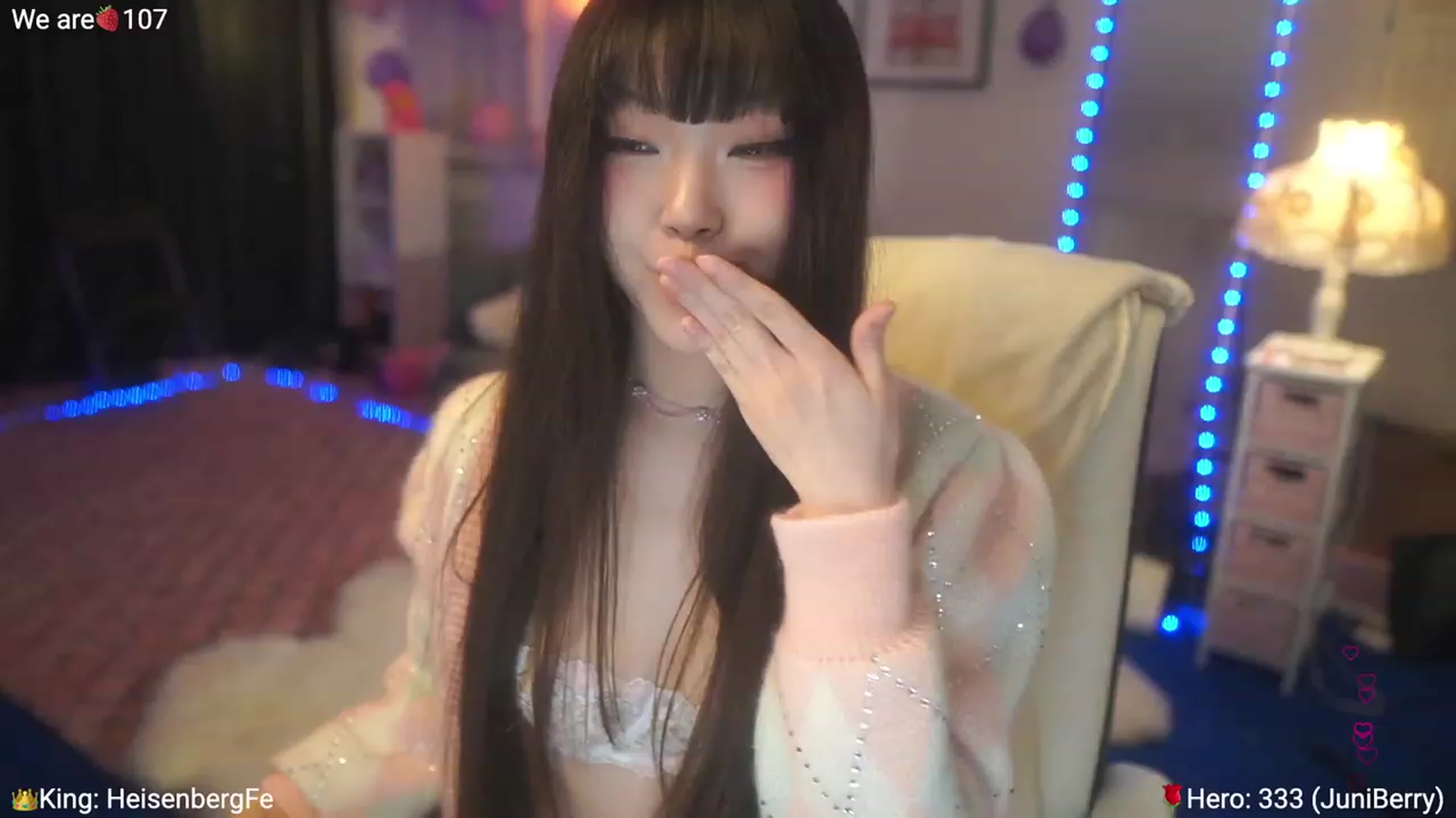 Gallery image thumbnail from AcaiBerry's myfreecams stream on, 03/25/2023, 08:10 image 1 of 20
