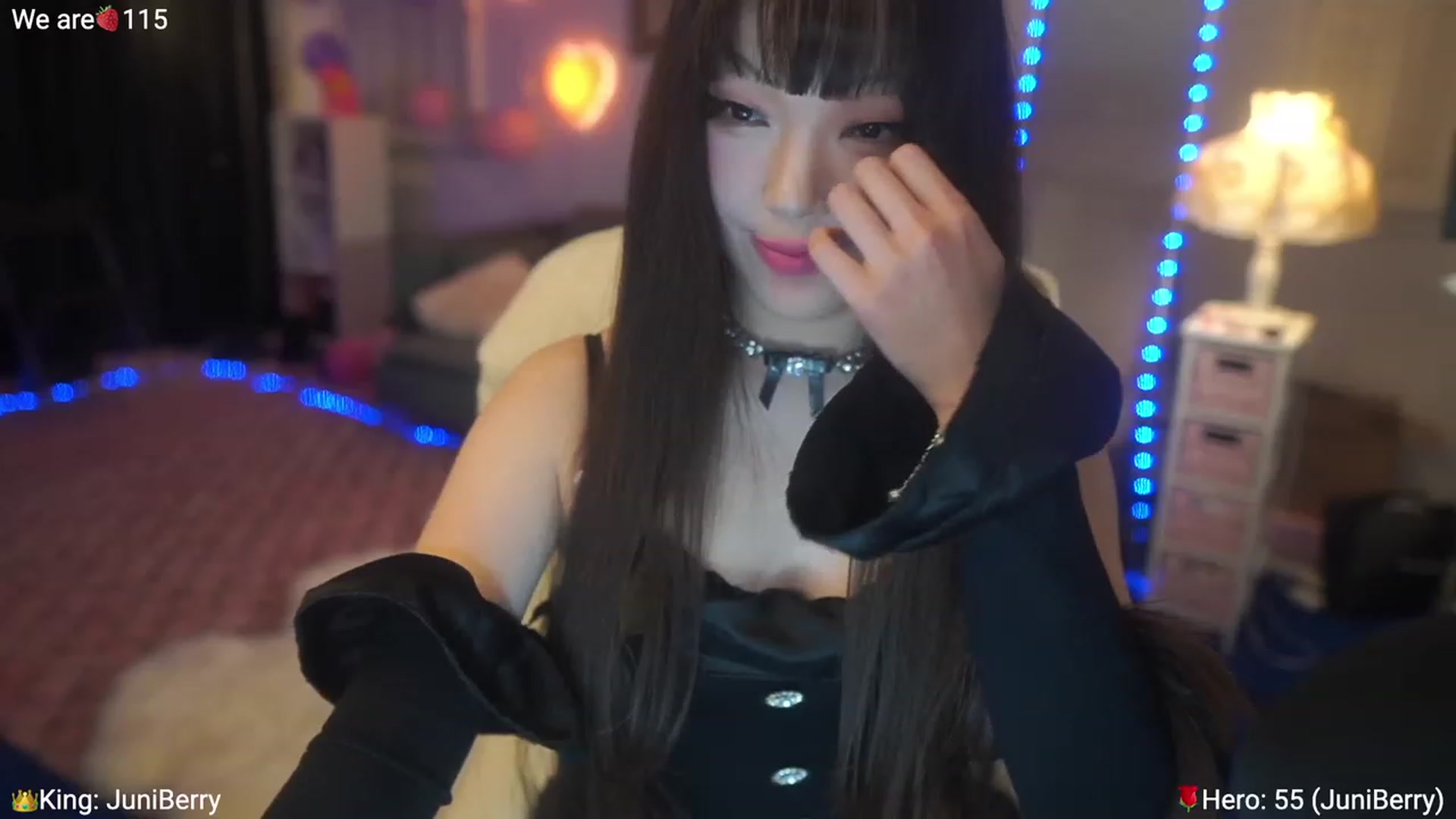 Gallery image thumbnail from AcaiBerry's myfreecams stream on, 03/30/2023, 03:52 image 6 of 20