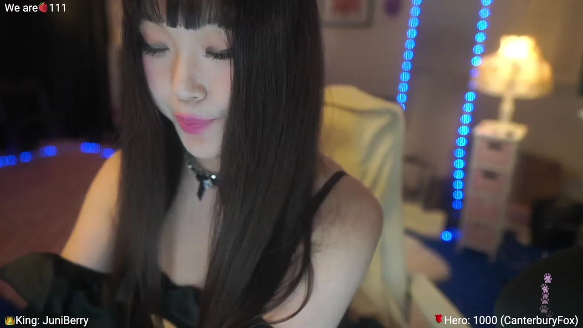Gallery image thumbnail from AcaiBerry's myfreecams stream on, 03/30/2023, 03:52 image 12 of 20