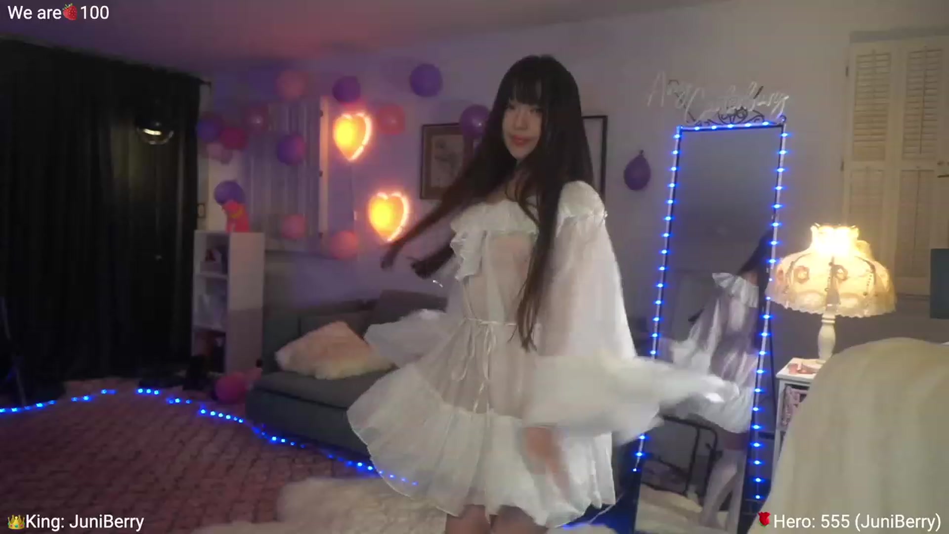 Gallery image thumbnail from AcaiBerry's myfreecams stream on, 04/01/2023, 06:10 image 3 of 20