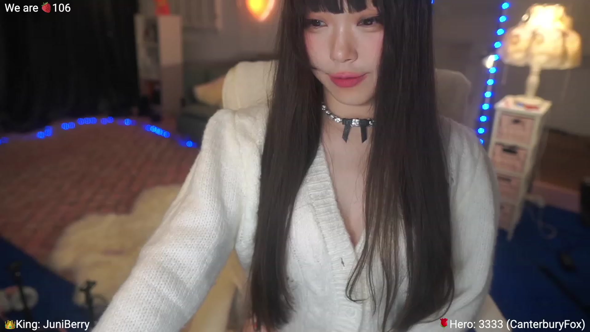 Gallery image thumbnail from AcaiBerry's myfreecams stream on, 04/09/2023, 07:20 image 14 of 20