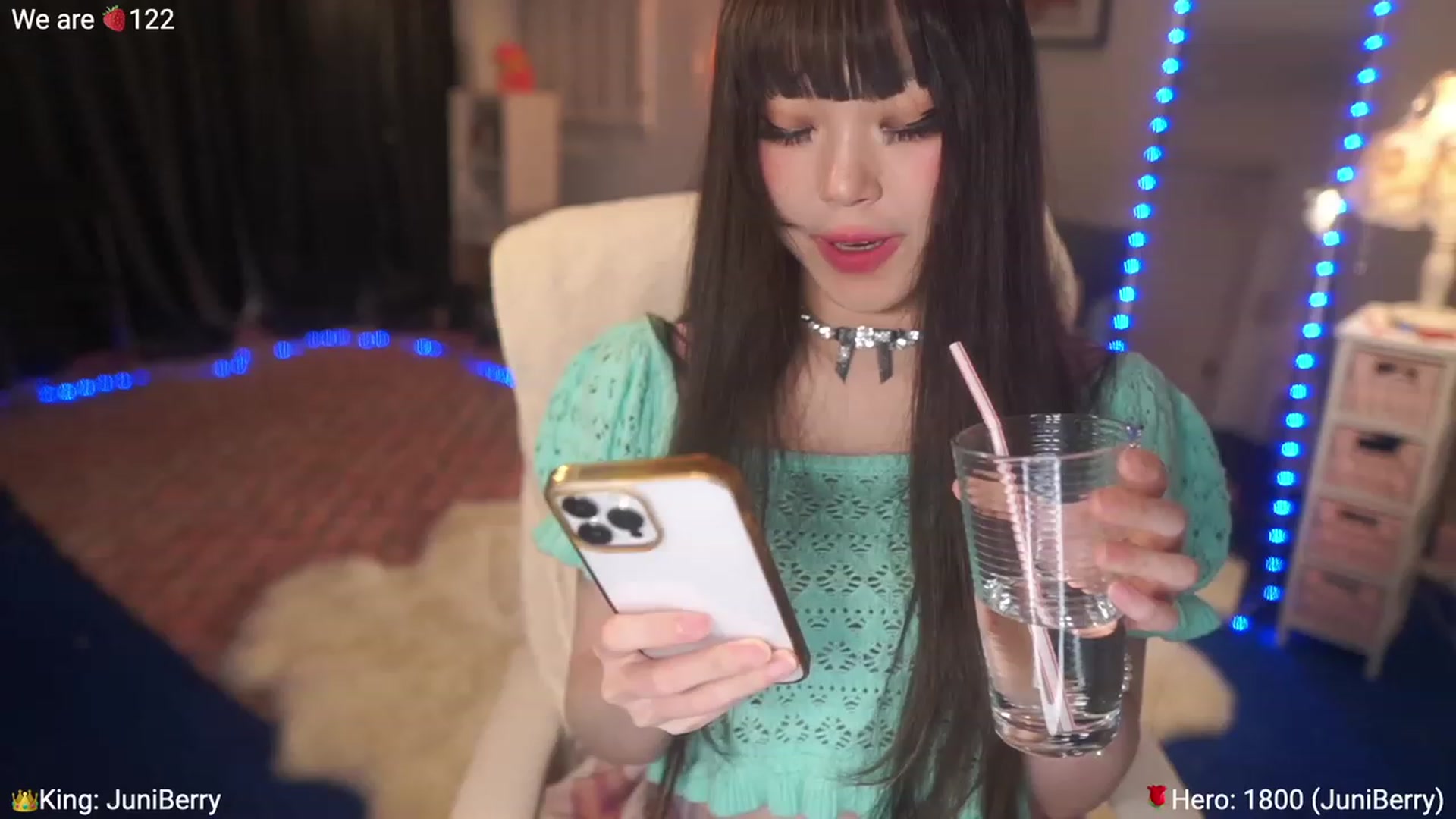 Gallery image thumbnail from AcaiBerry's myfreecams stream on, 04/09/2023, 07:20 image 3 of 20