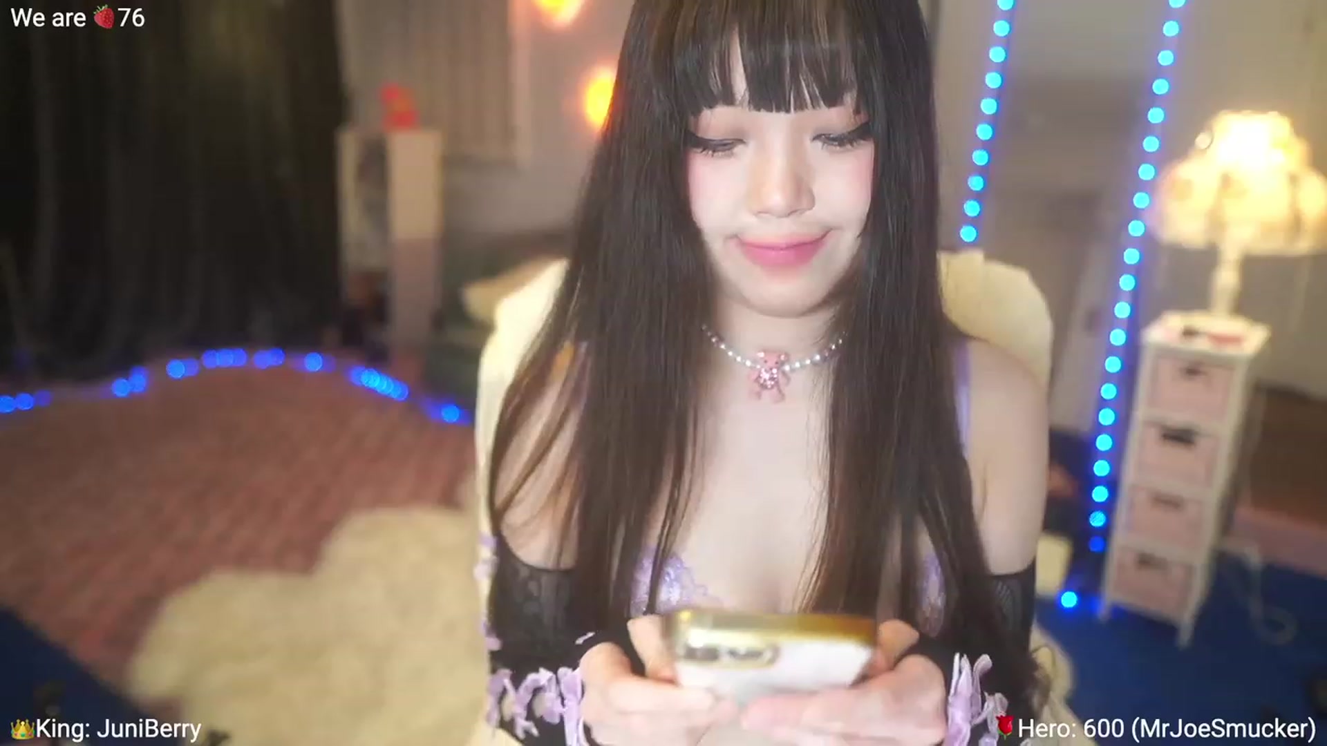 Gallery image thumbnail from AcaiBerry's myfreecams stream on, 04/13/2023, 05:36 image 9 of 20