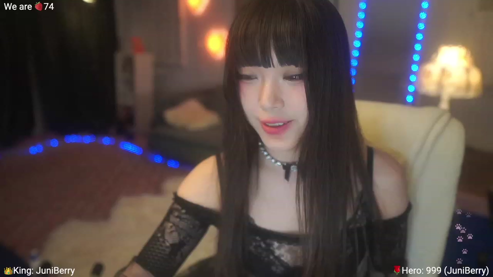 Gallery image thumbnail from AcaiBerry's myfreecams stream on, 04/20/2023, 03:56 image 14 of 20