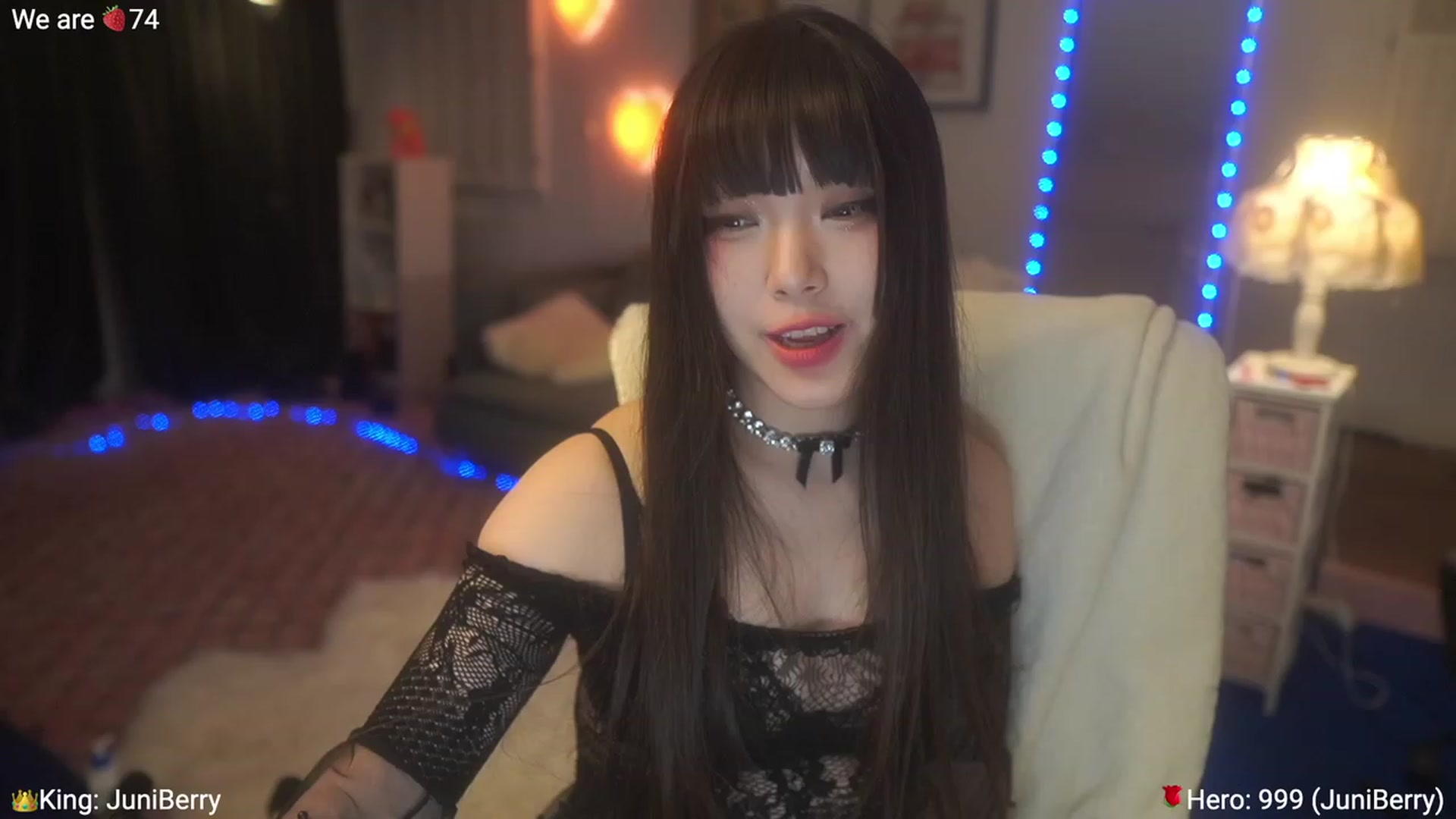 Gallery image thumbnail from AcaiBerry's myfreecams stream on, 04/20/2023, 03:56 image 9 of 20