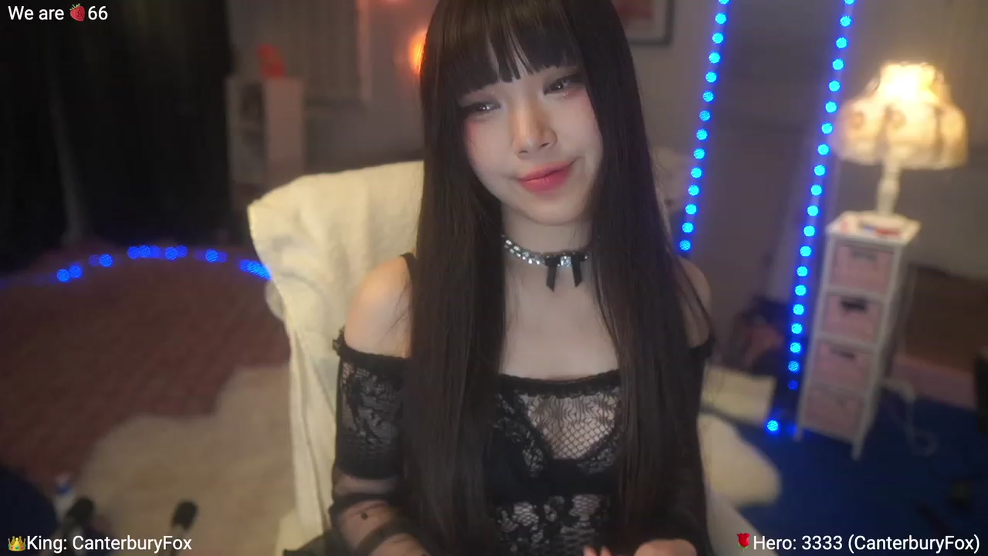 Gallery image thumbnail from AcaiBerry's myfreecams stream on, 04/20/2023, 05:45 image 8 of 20